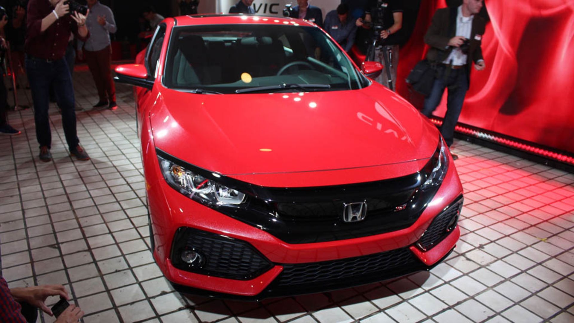 2017-honda-civic-si-prototype-la-2016-03