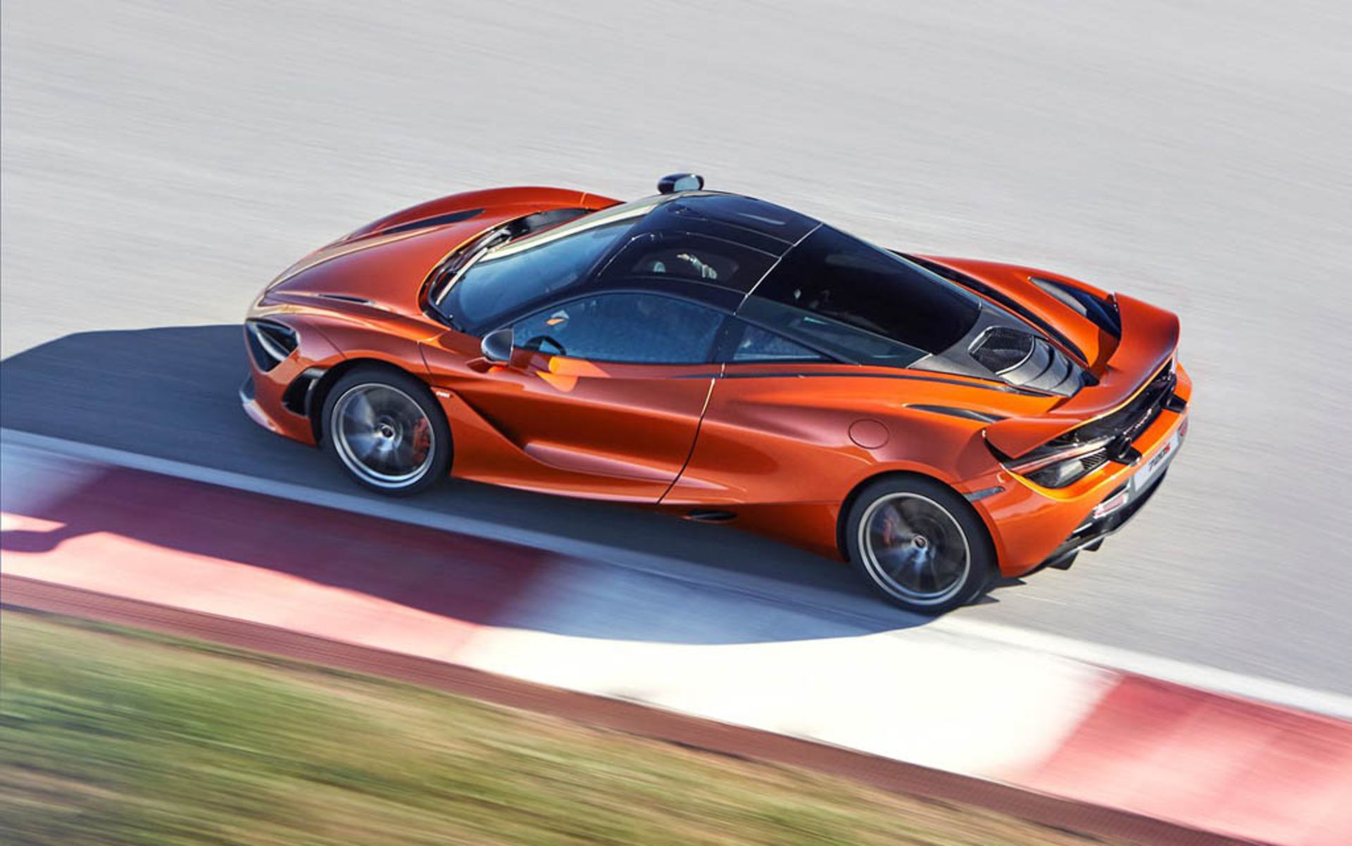 mclaren-720s-orange-06