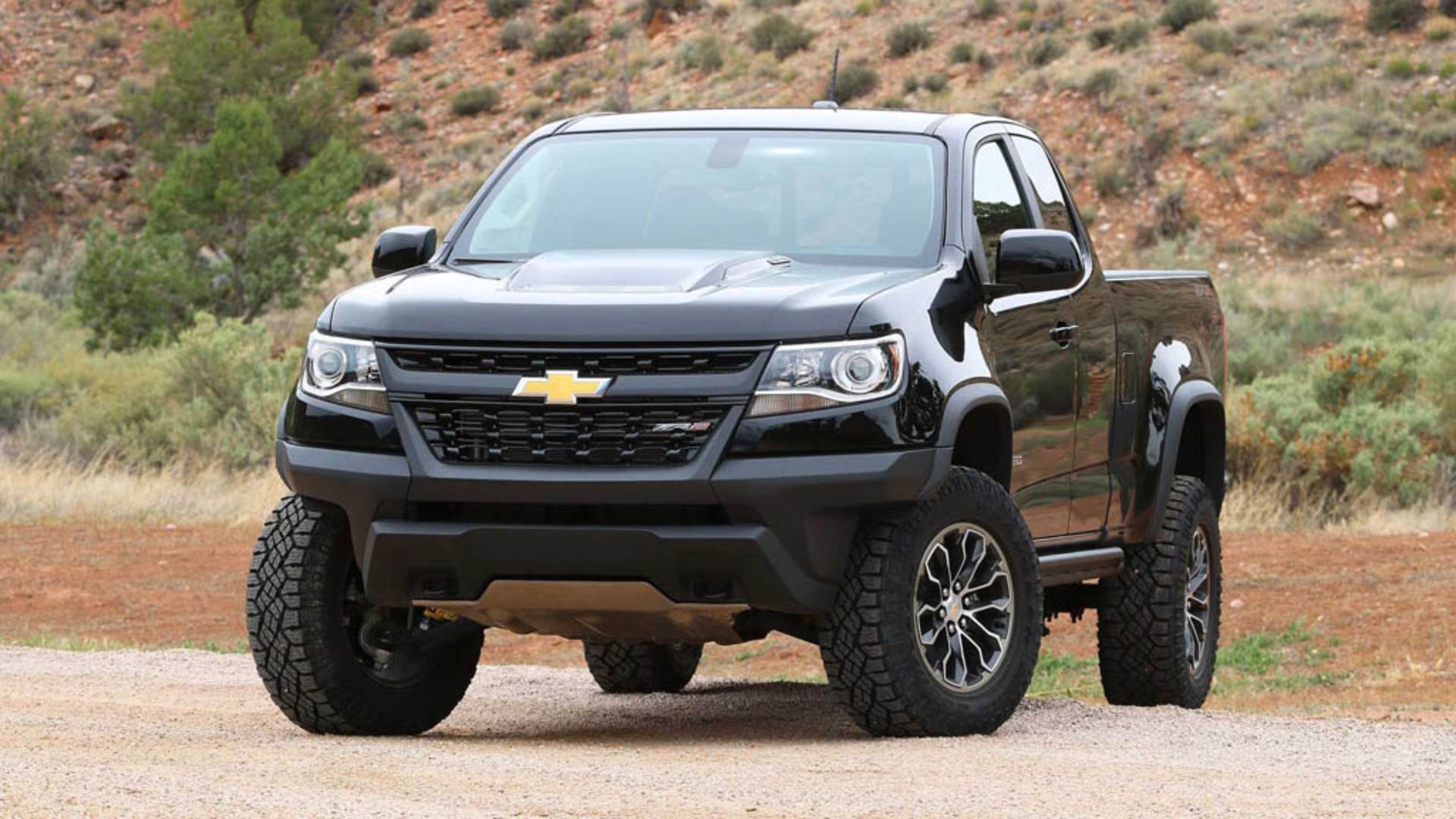 2017-chevy-colorado-zr2-first-drive 03