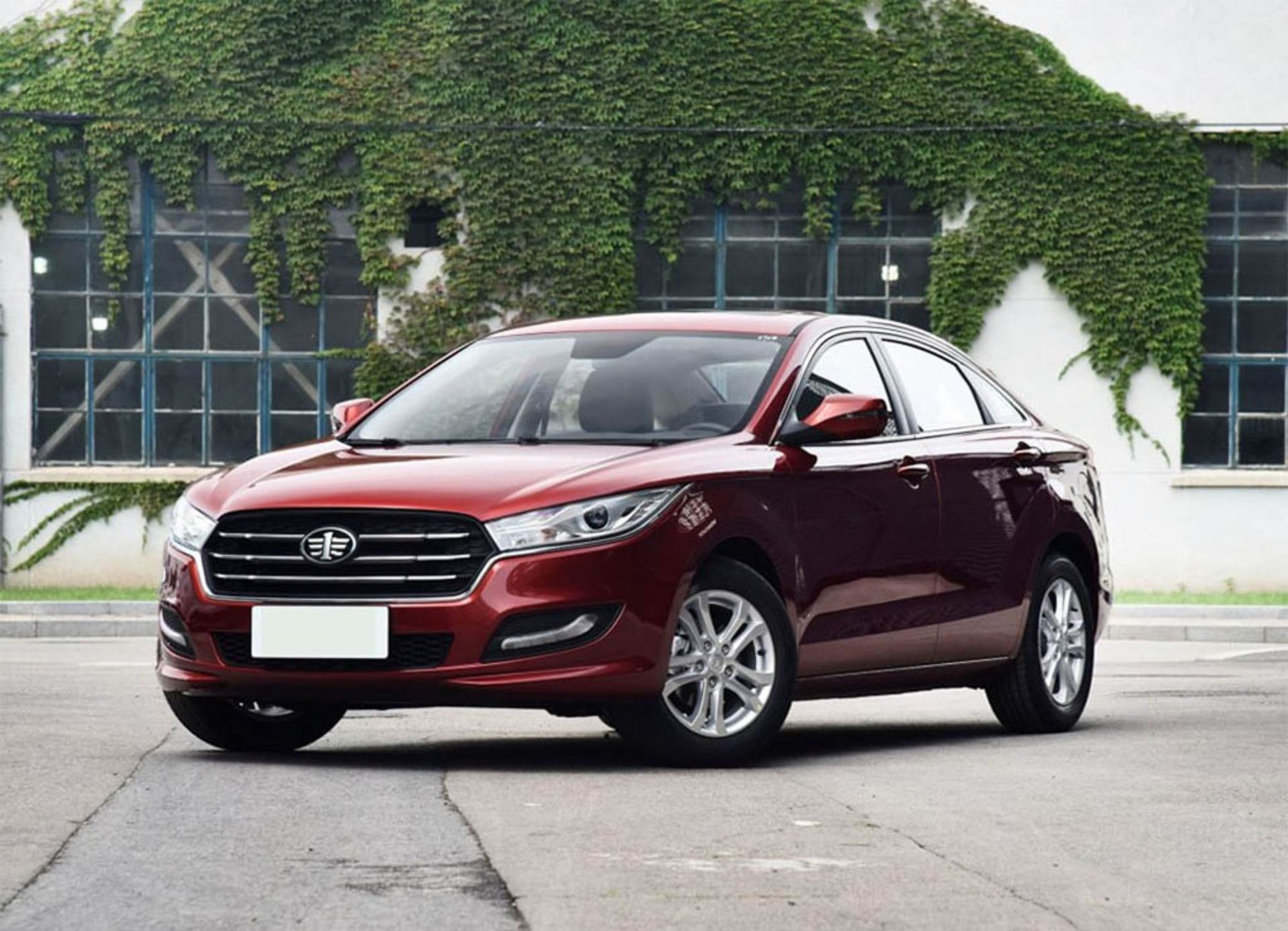 FAW-Besturn-B50-2016-2017-min