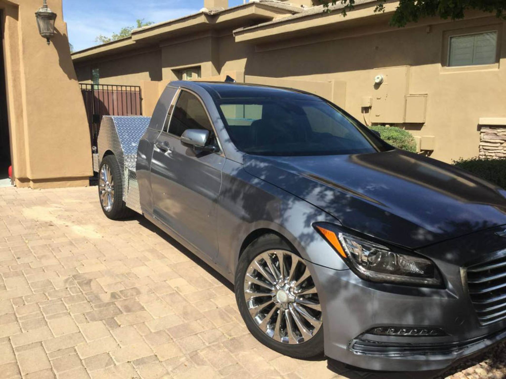 Hyundai-Genesis-Truck-7