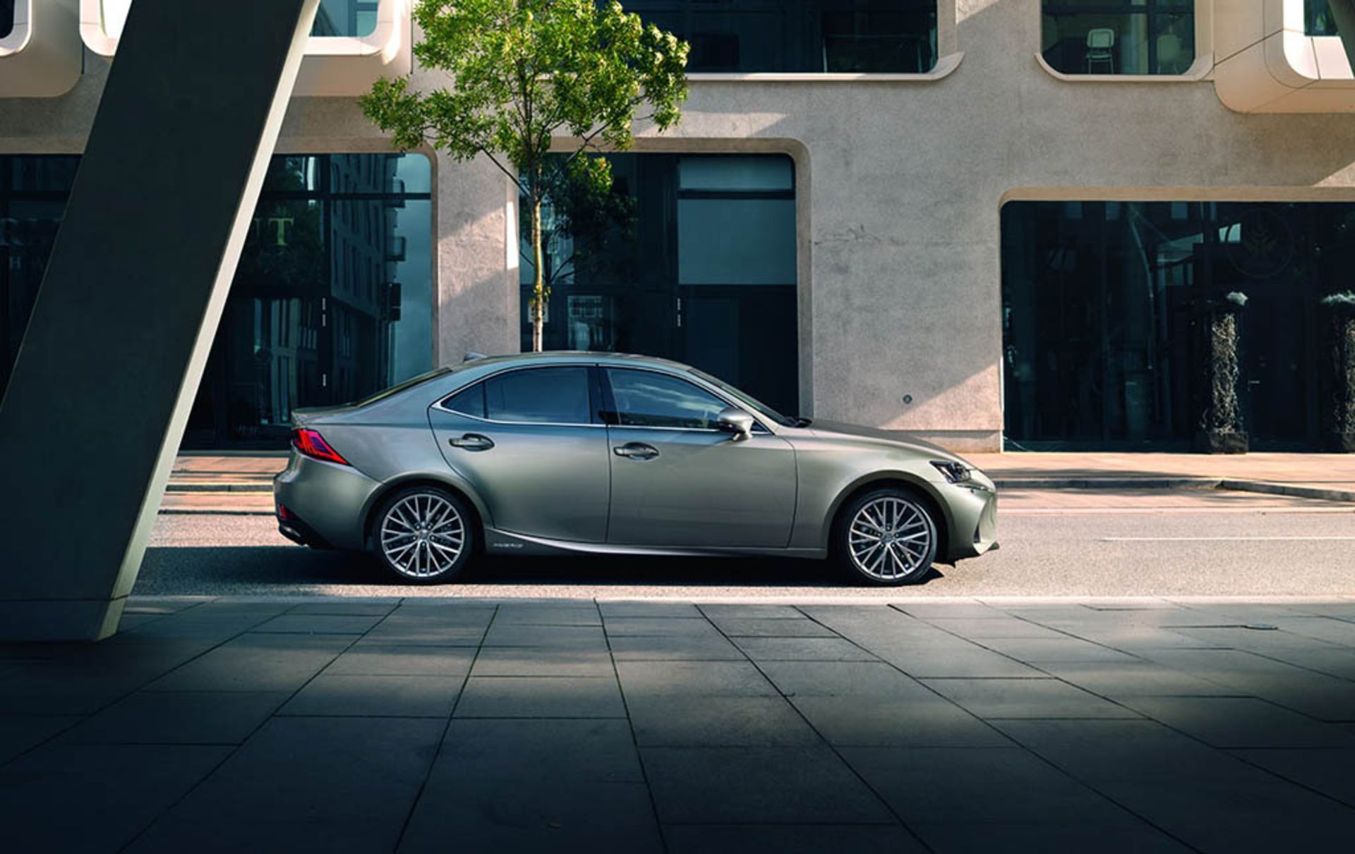 Lexus-Sedans-May-Not-Survive-4