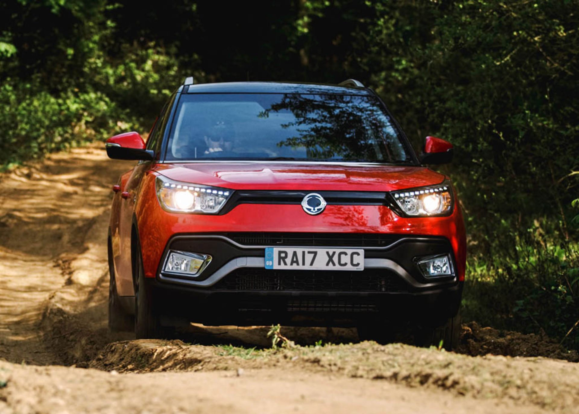ssangyong-tivoli-new-tech-uk-1