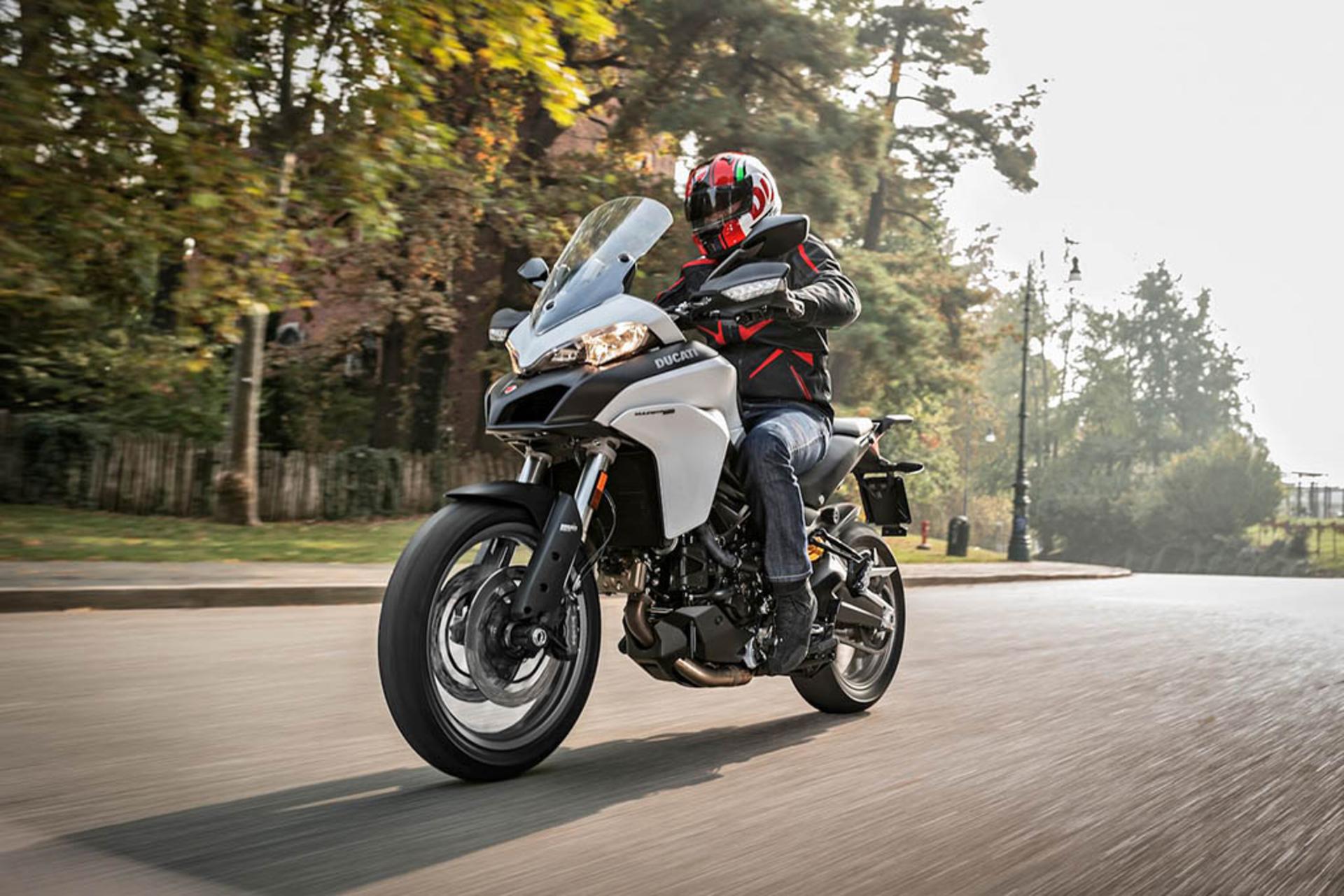 2017-ducati-multistrada-950-fast-facts-12
