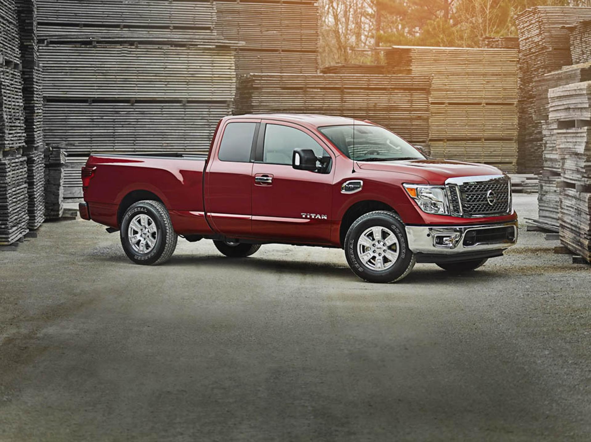 2017-nissan-titan-king-cab-10