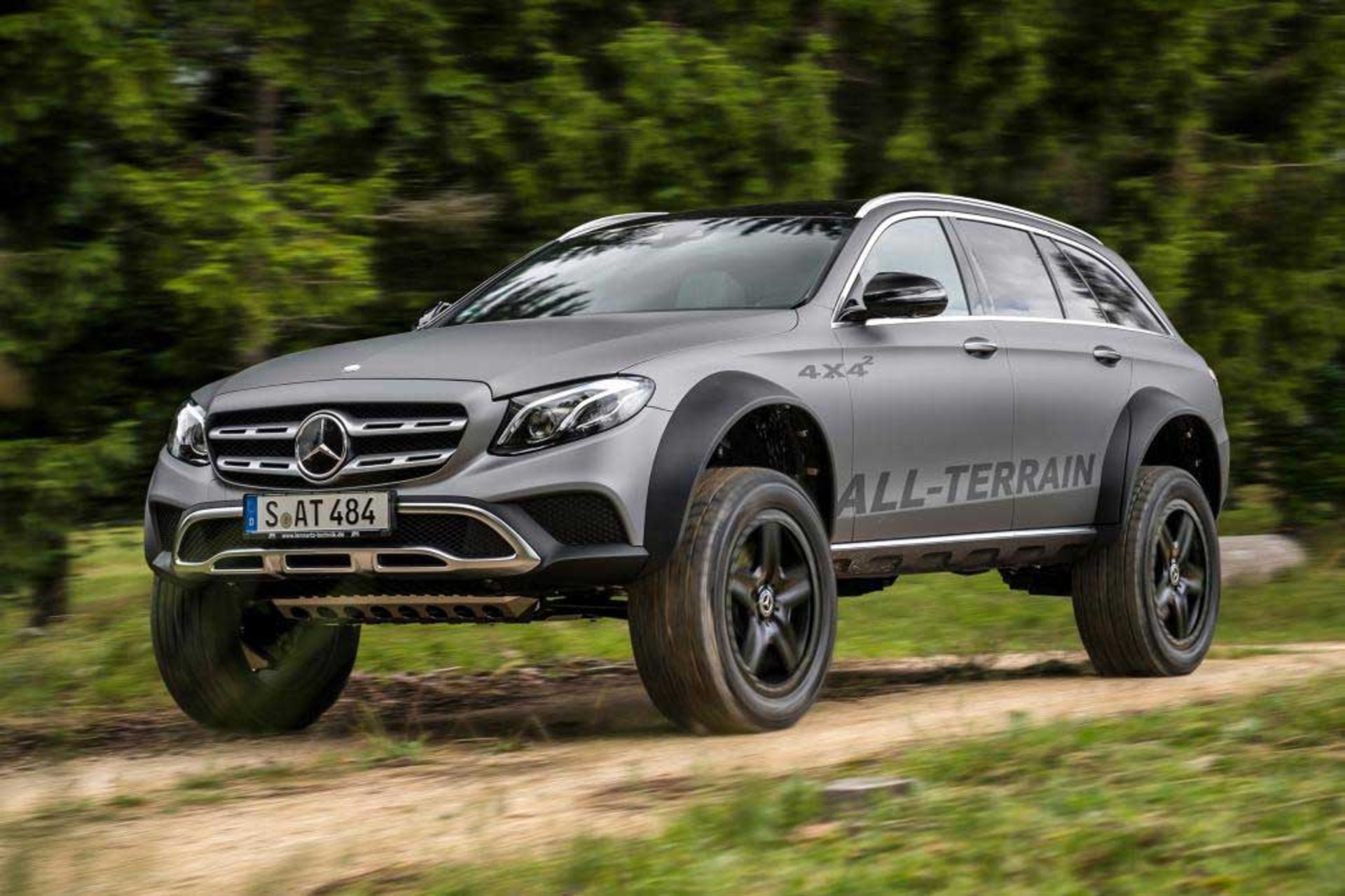 Mercedes-Allterrain-4x4-1