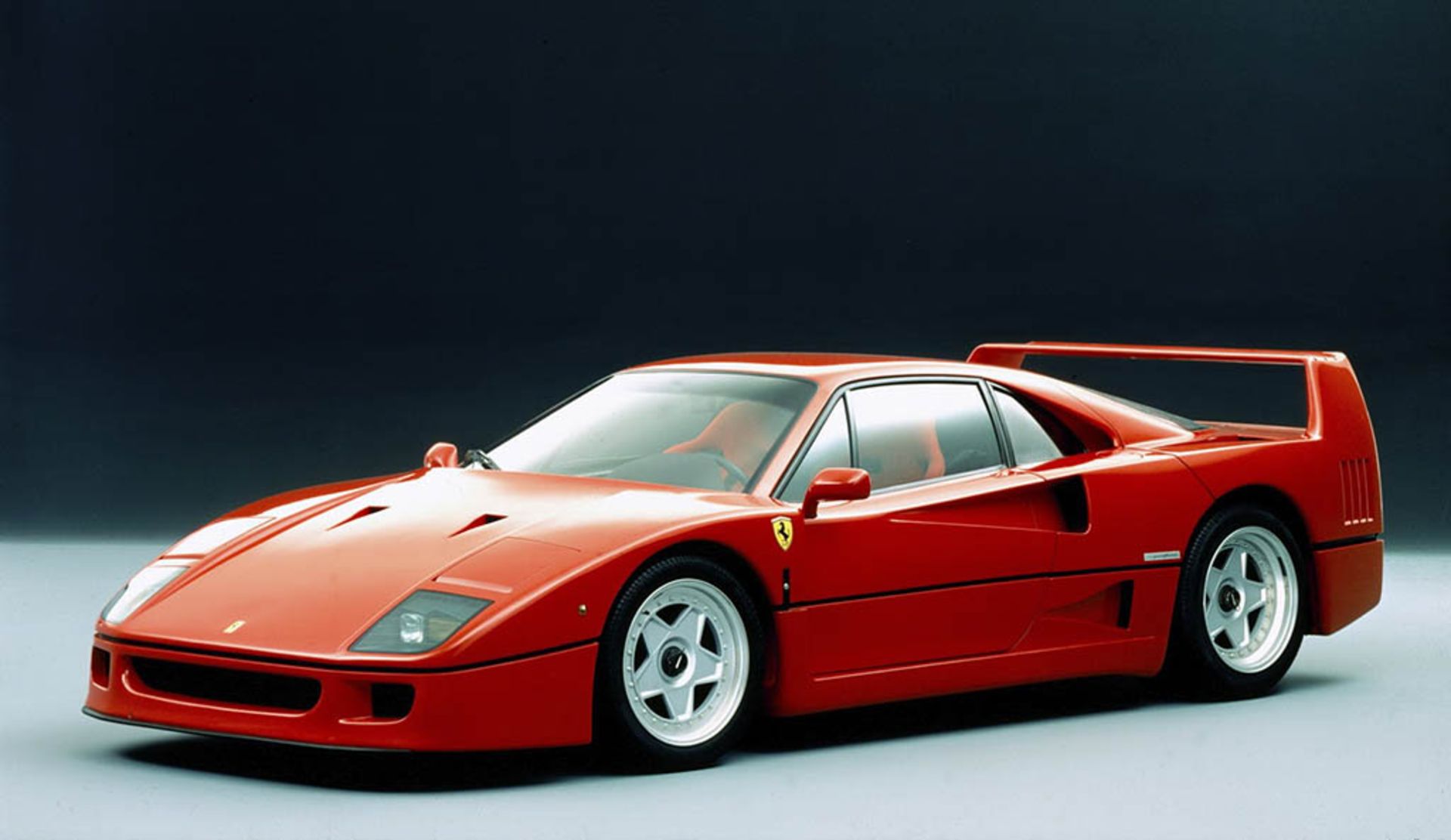 ferrari-f40-30th-anniv-1