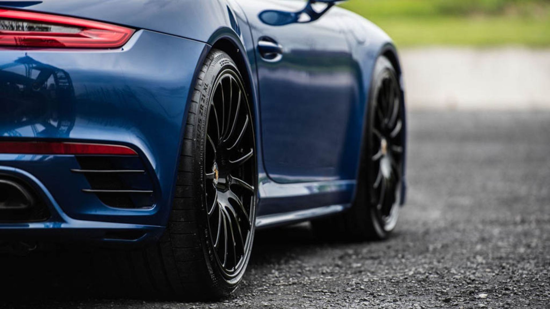 porsche-911-turbo-s-by-edo-competition 13