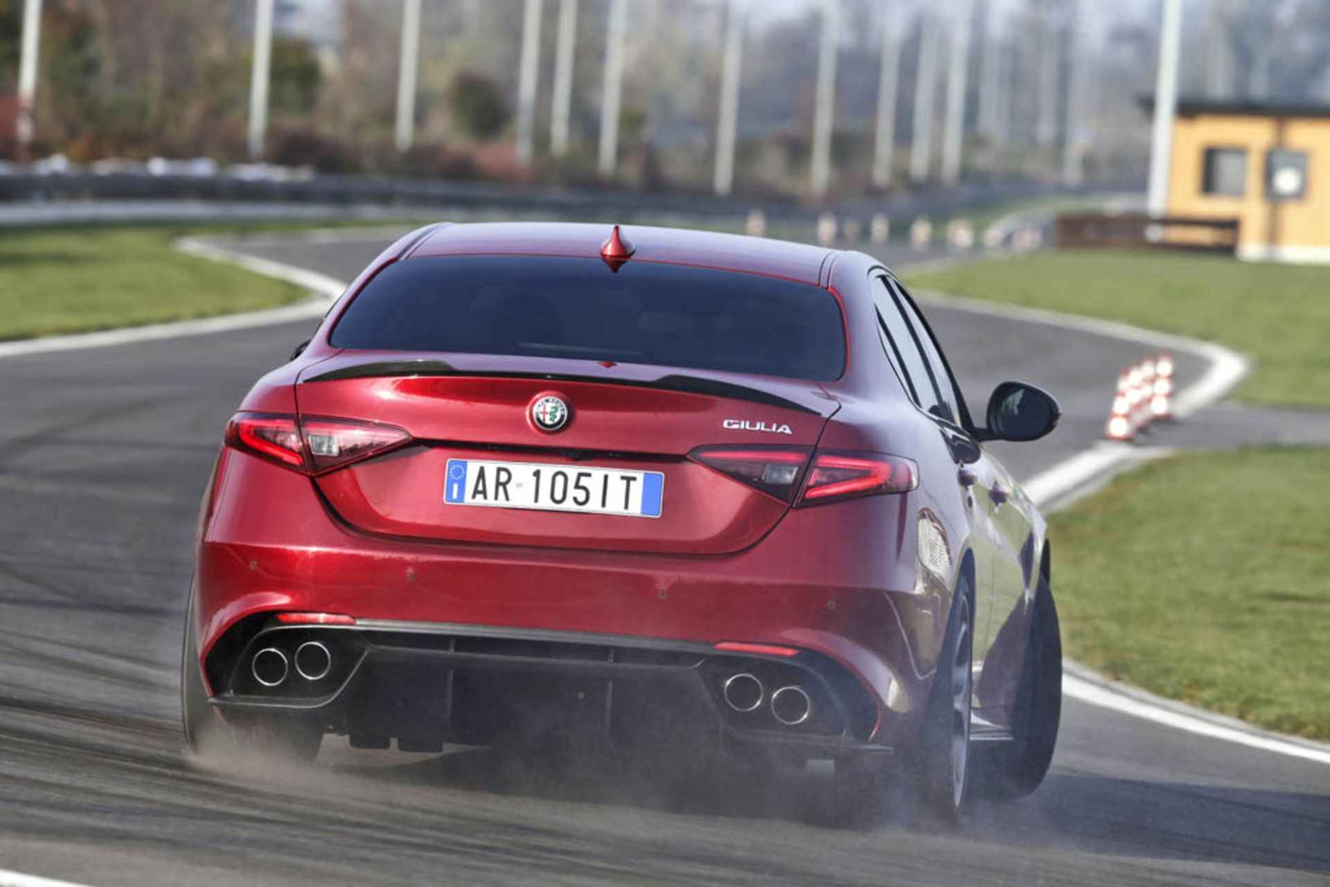 Alfa-Romeo-Giulia-Quadrifoglio-Price-2018-4