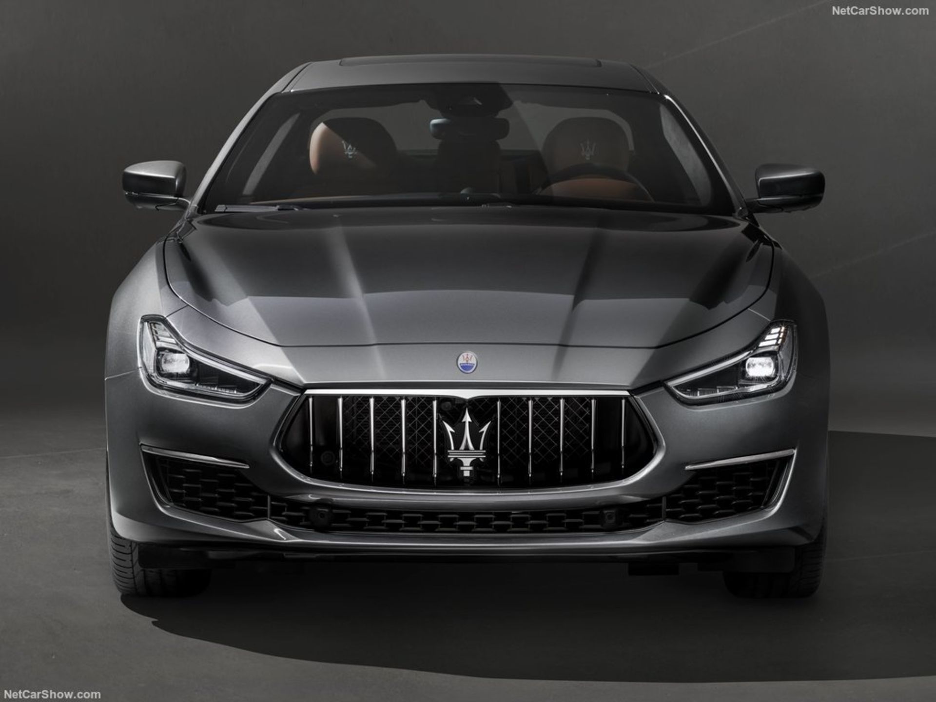 Maserati-Ghibli_GranLusso-2018-1024-03