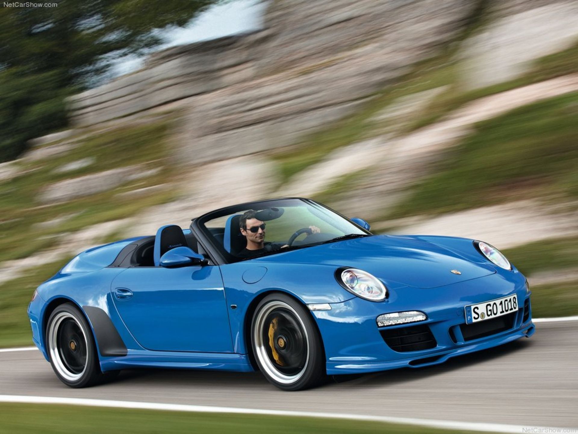 Porsche-911_Speedster-2011-1024-07