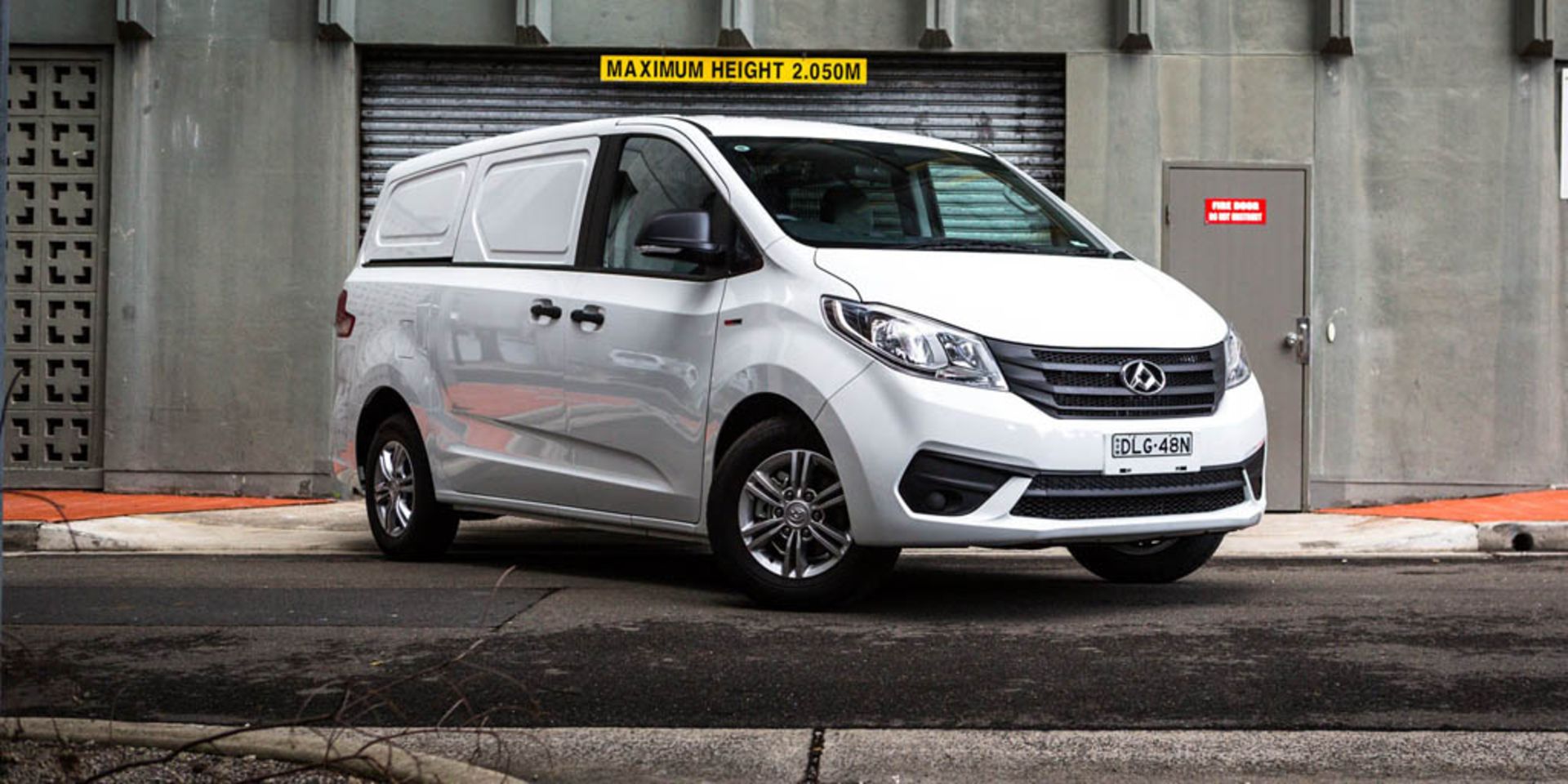 2017-LDV-G10-diesel-auto-hero-1