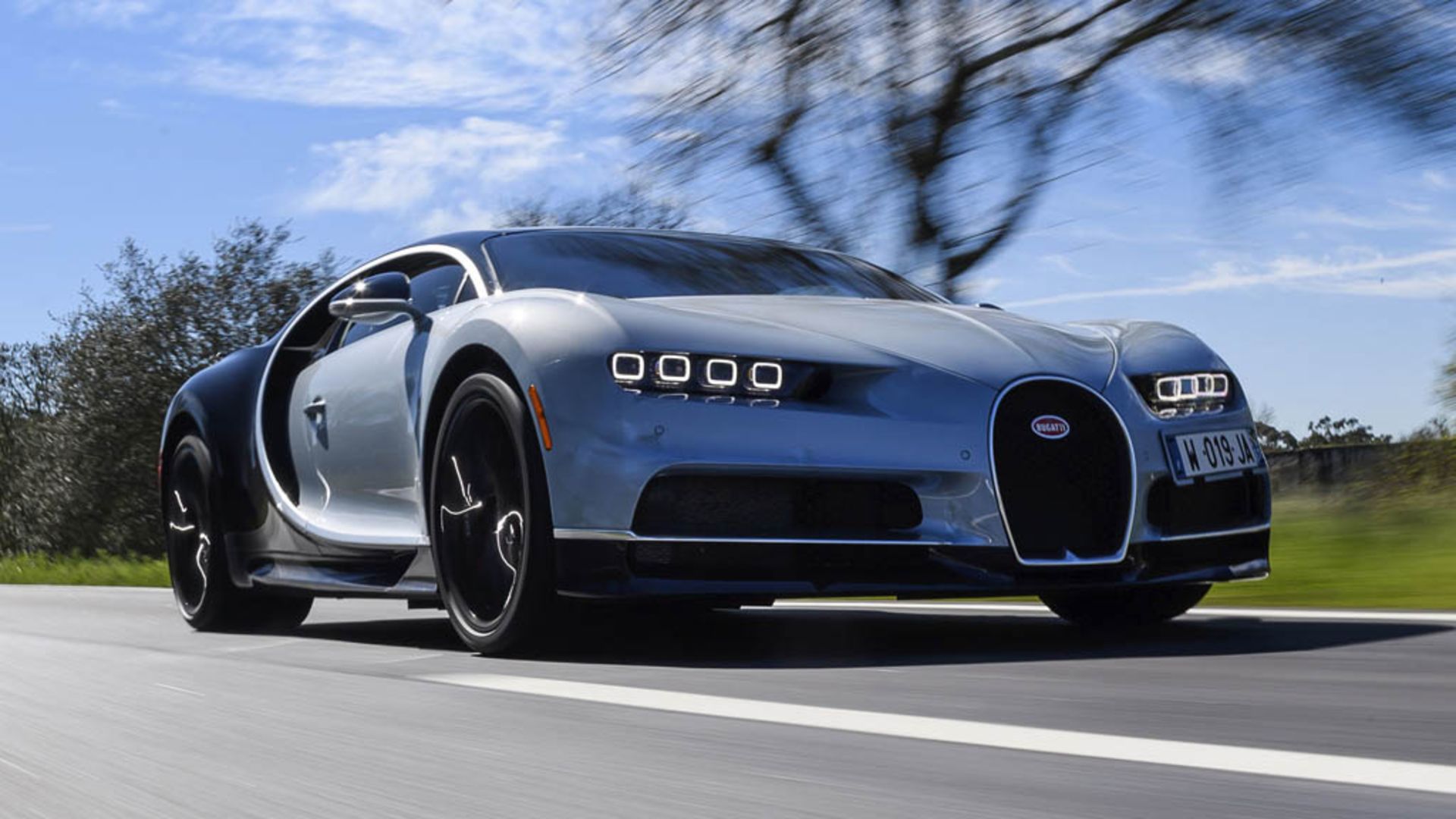 2017-bugatti-chiron-first-drive 6