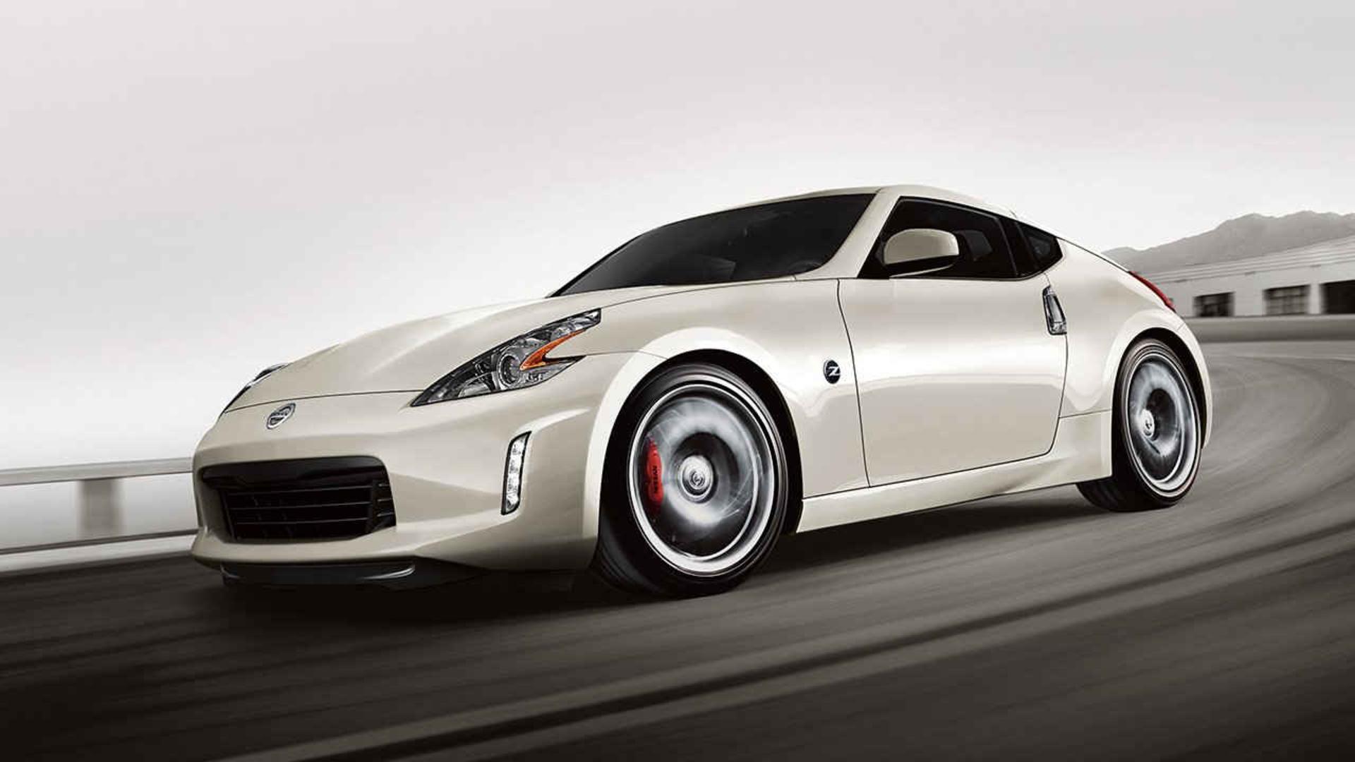 2018-nissan-370z-coupe-white-large