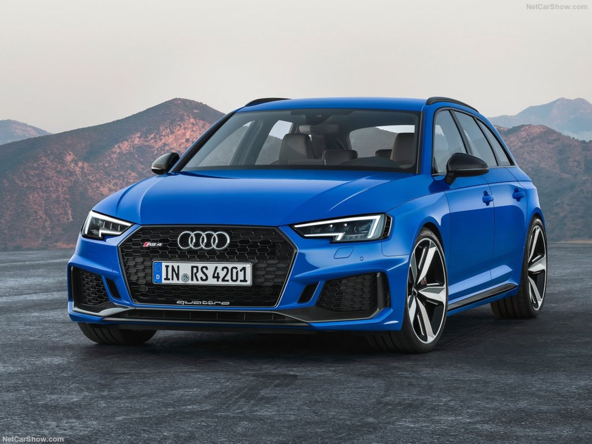 Audi-RS4_Avant-2018-1024-01