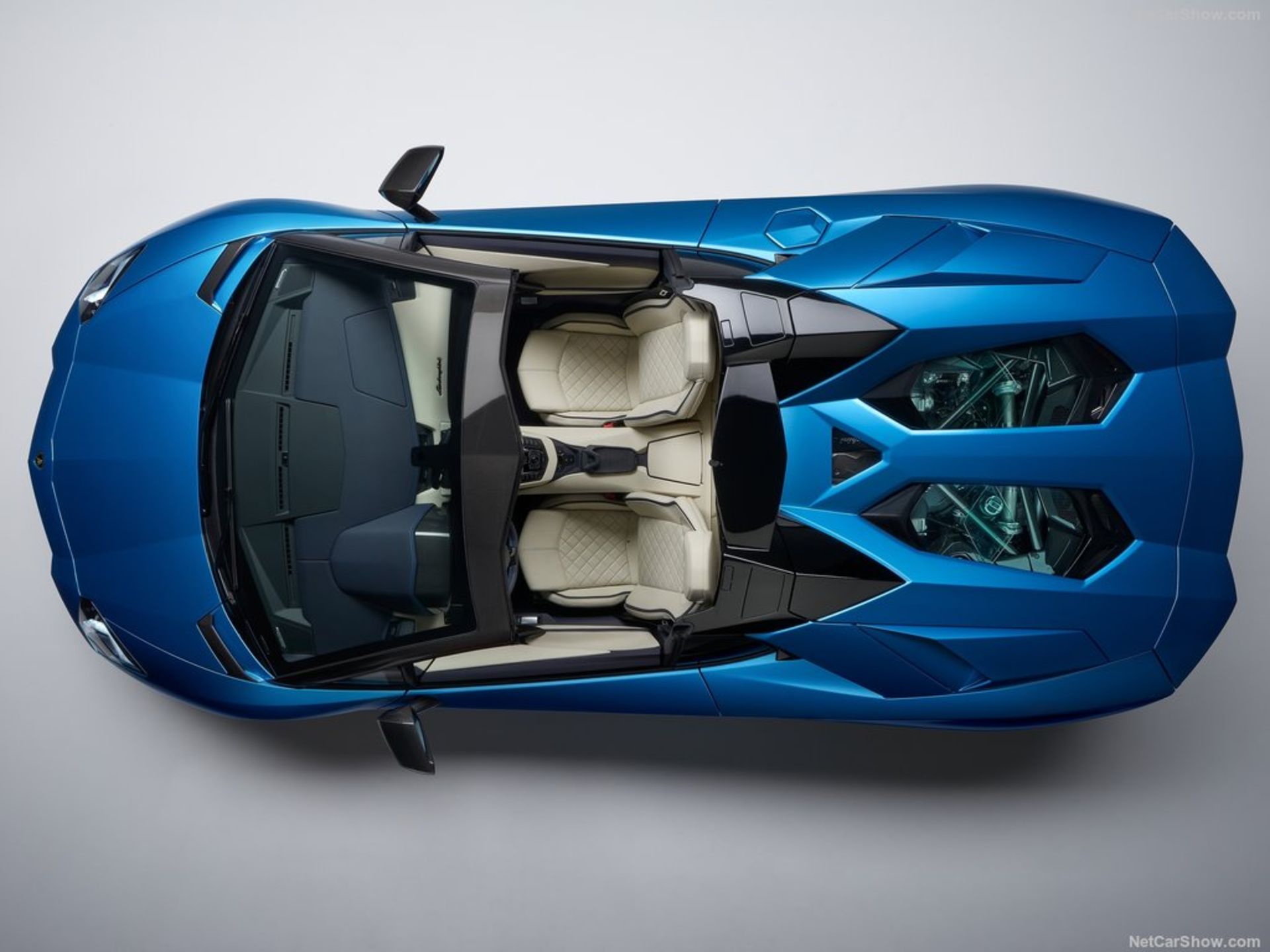 Lamborghini-Aventador_S_Roadster-2018-1024-07