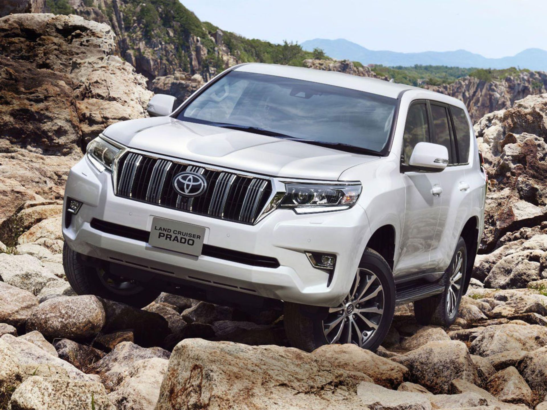 Toyota-land-cruiser-Prado11
