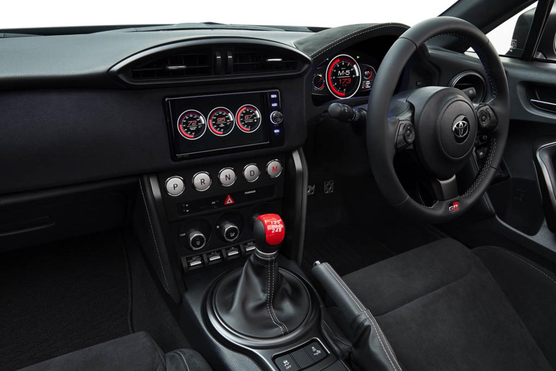 2017-toyota-gr-hv-concept-8