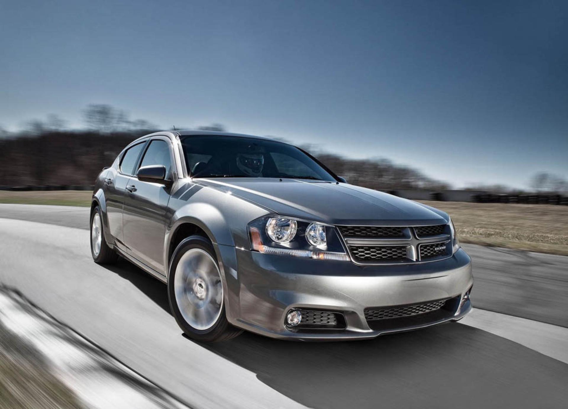 Dodge-Avenger_RT-2012-1600-05