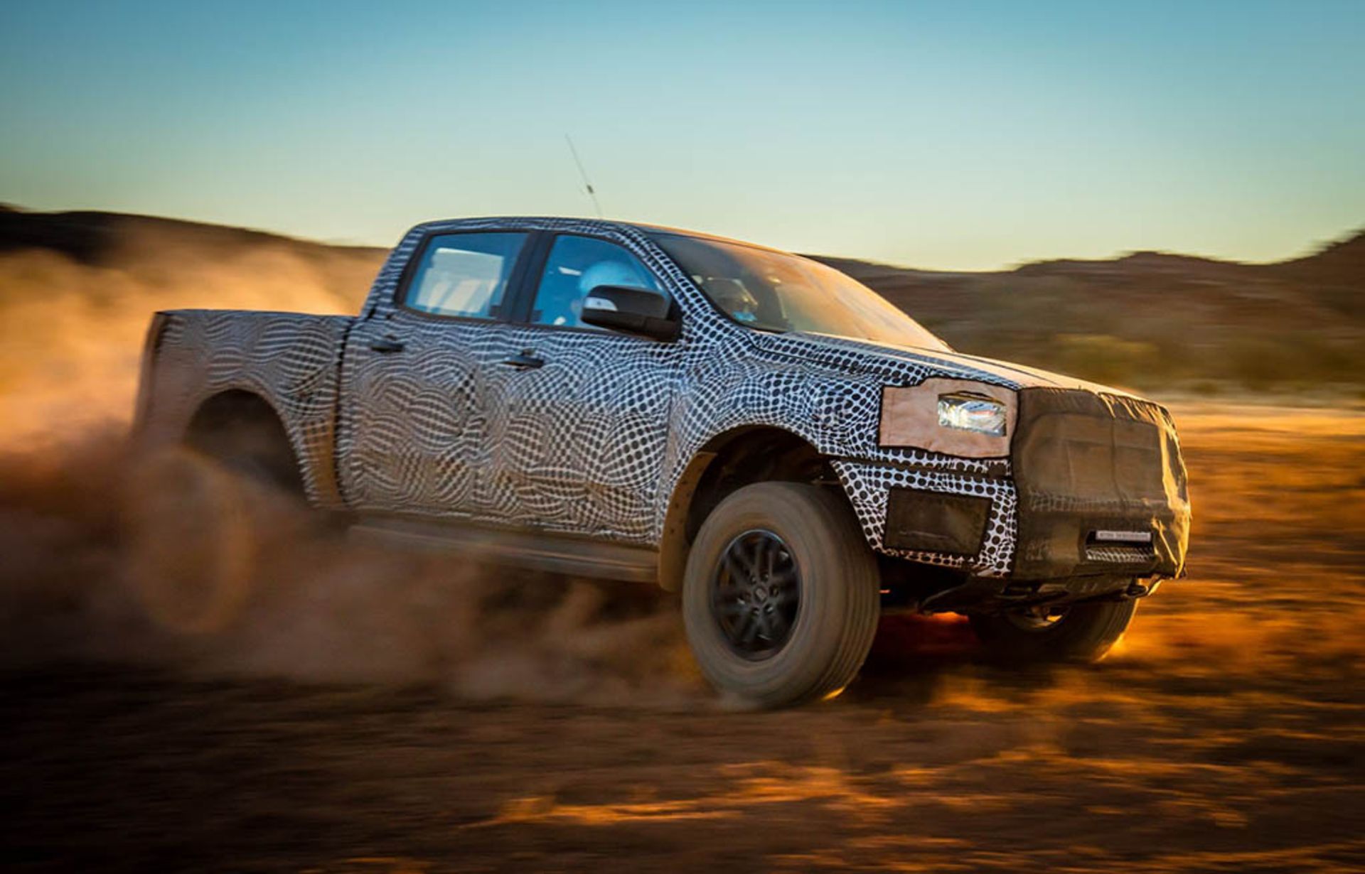 Ford-Ranger-Raptor-Engine-2