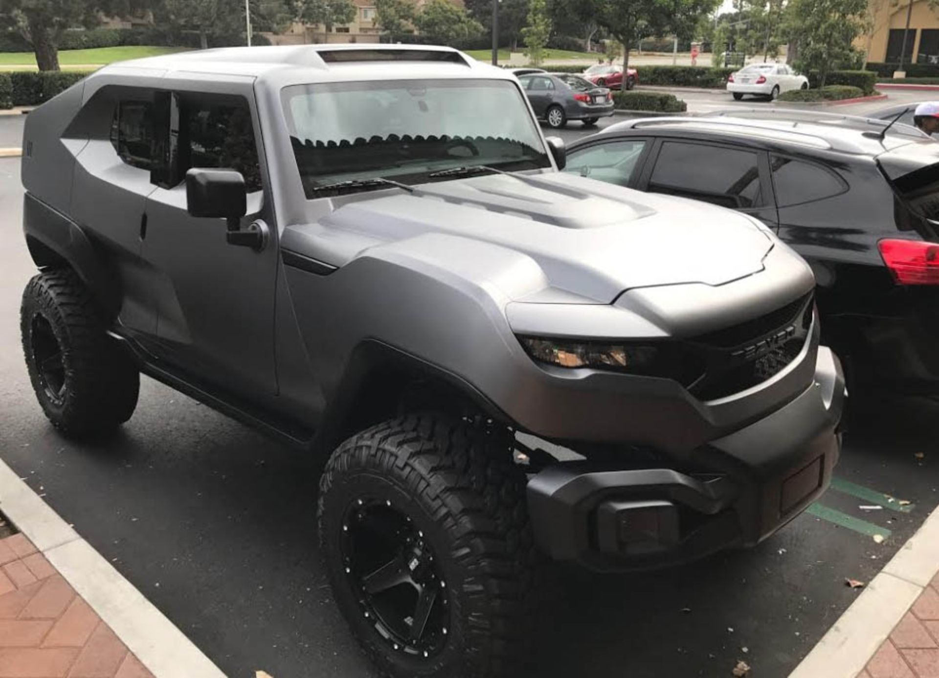 Rezvani SUV tank