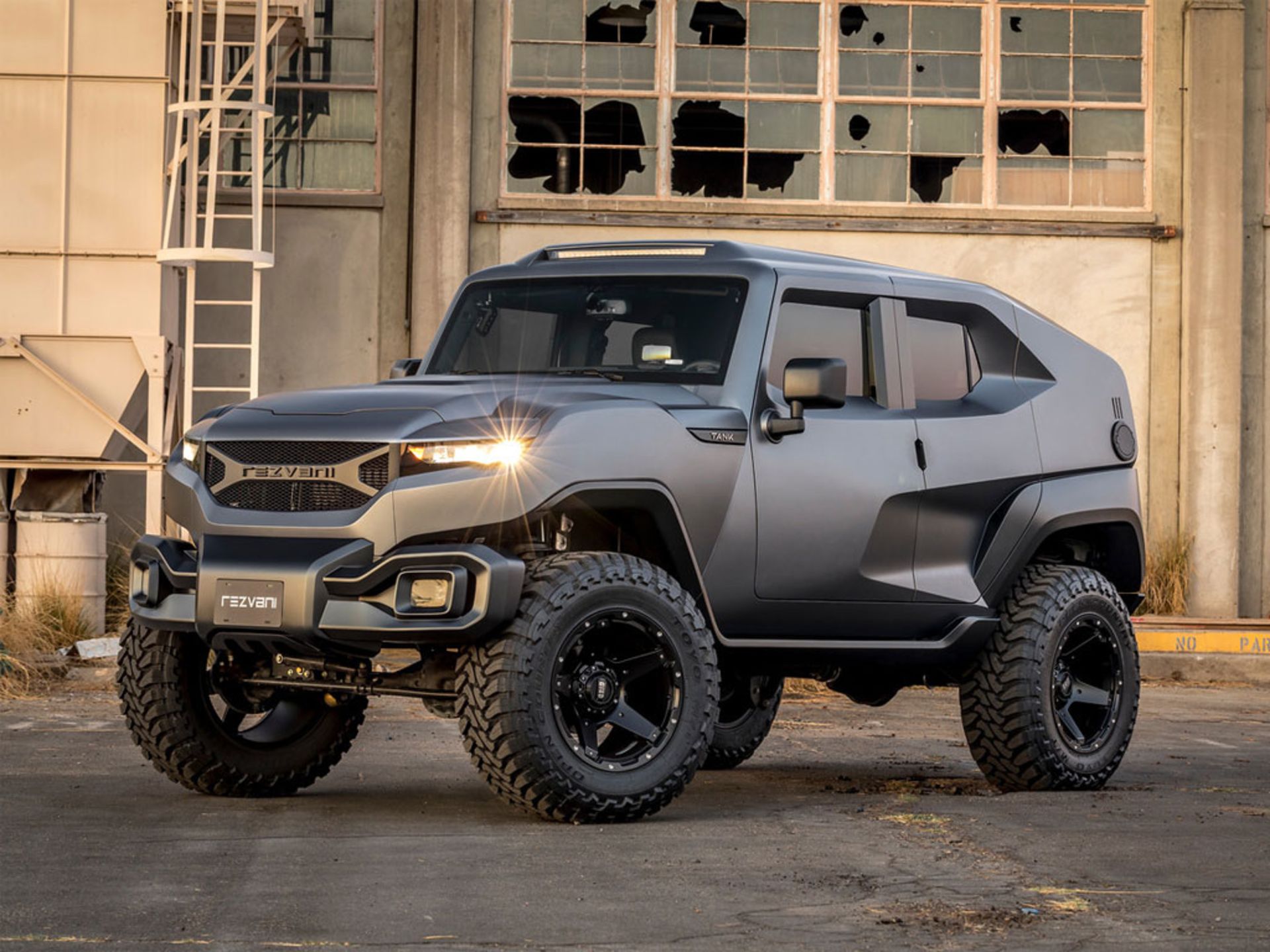 Rezvani-Tank-4
