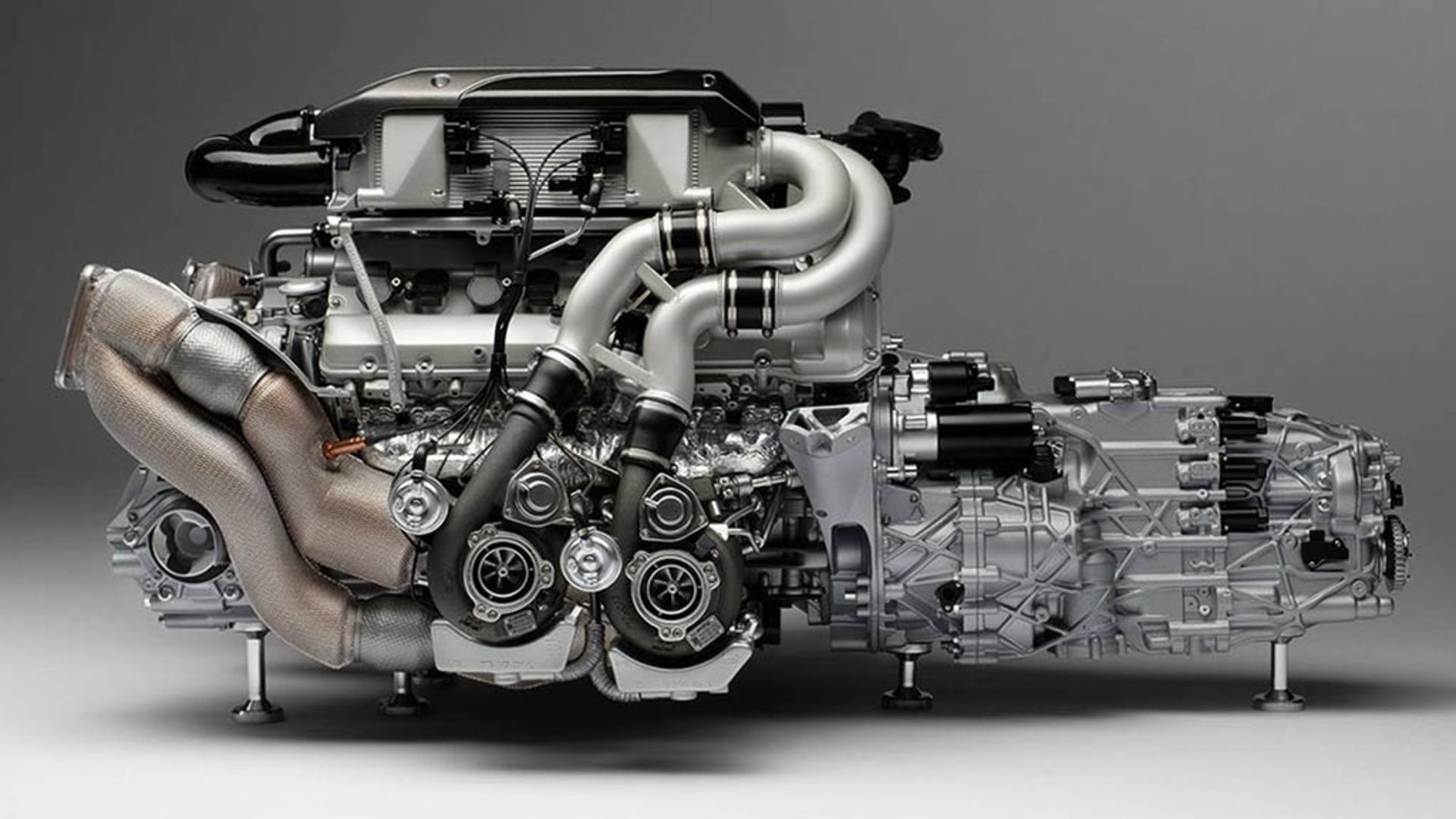 amalgam-collection-bugatti-chiron-engine3