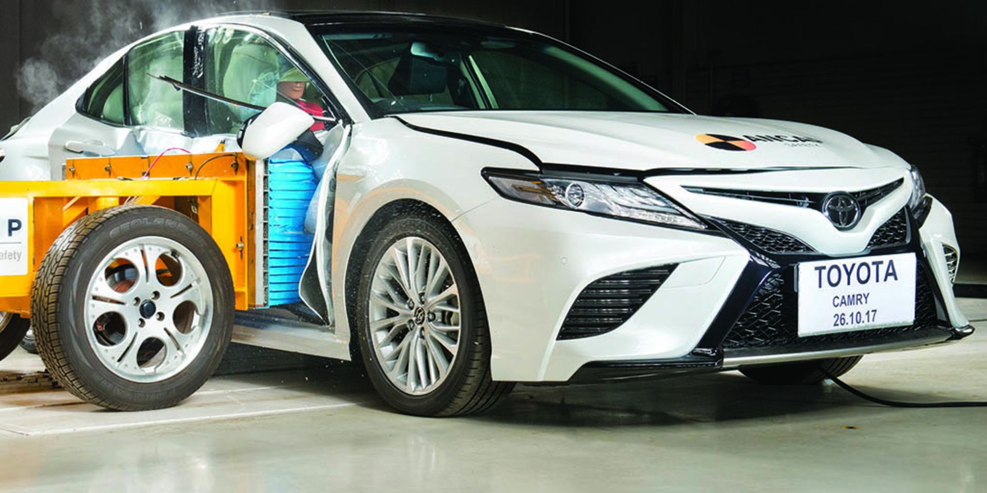 2018-toyota-camry-ancap-crash-test-PHOTO-w-LOGO-Toyota-Camry-side-impact