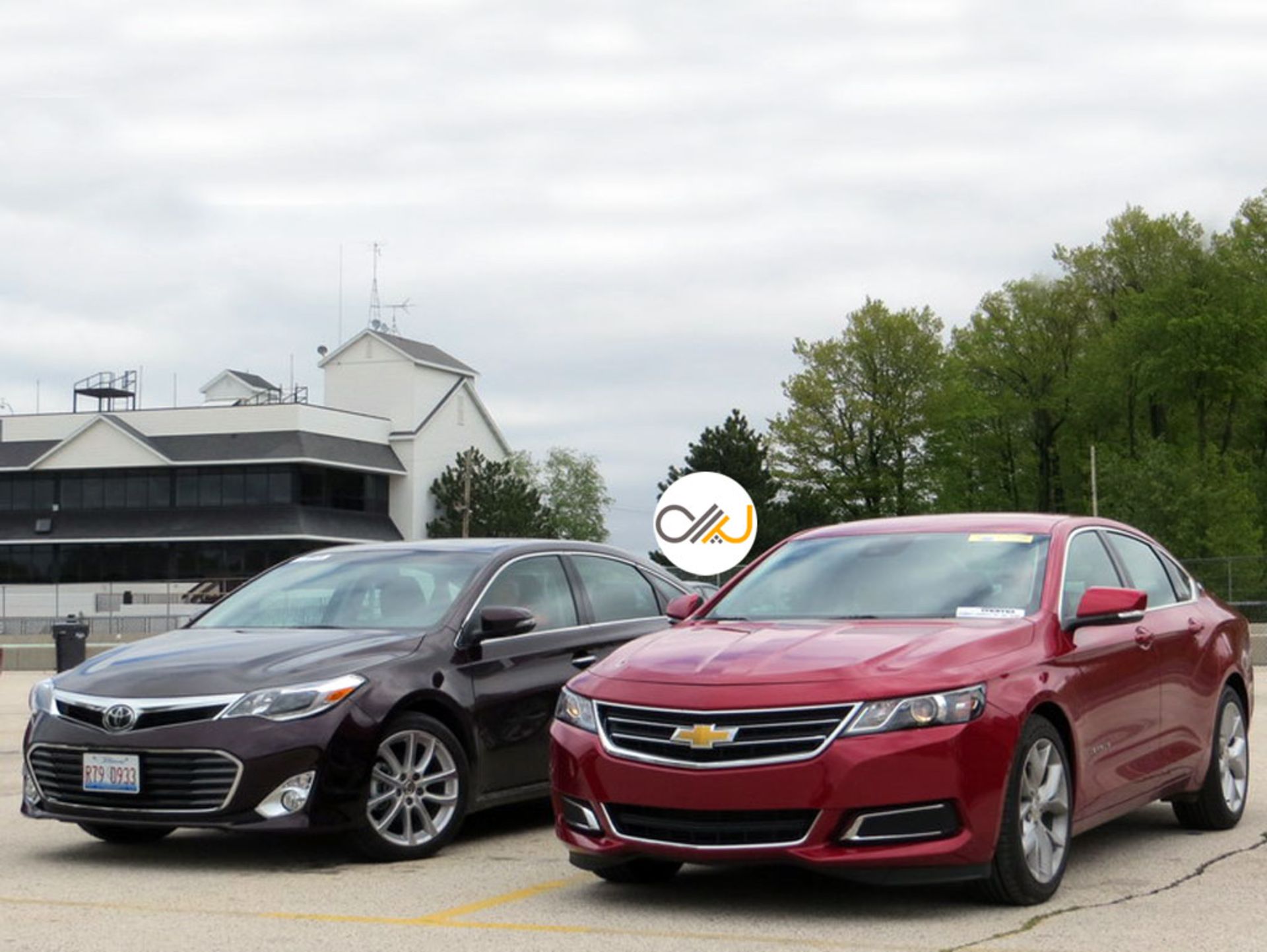 Chevrolet-Impala-VS-Toyota-Avalon