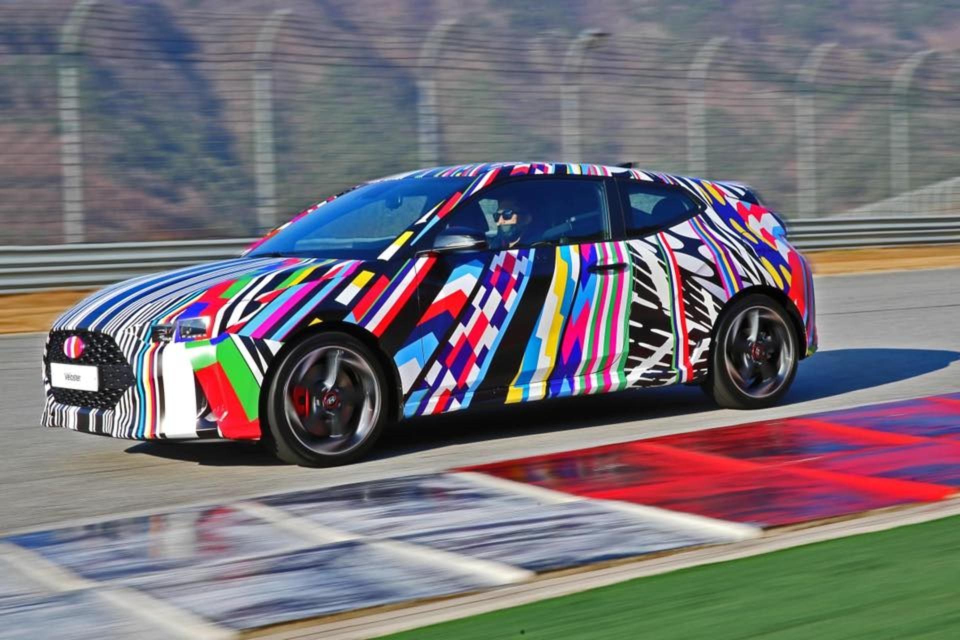 Hyundai-Veloster-1