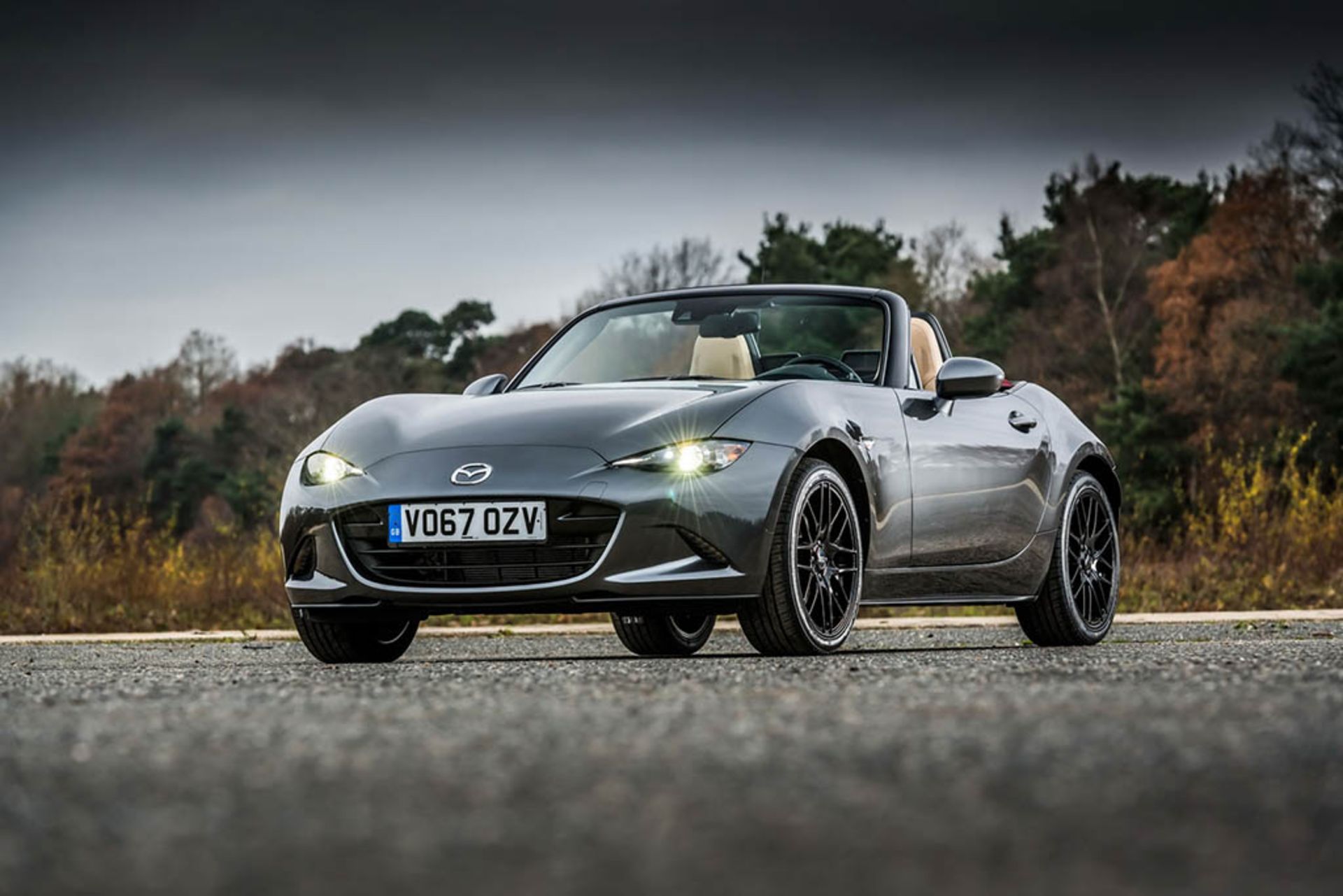 2018-mazda-mx-5-z-sport-1