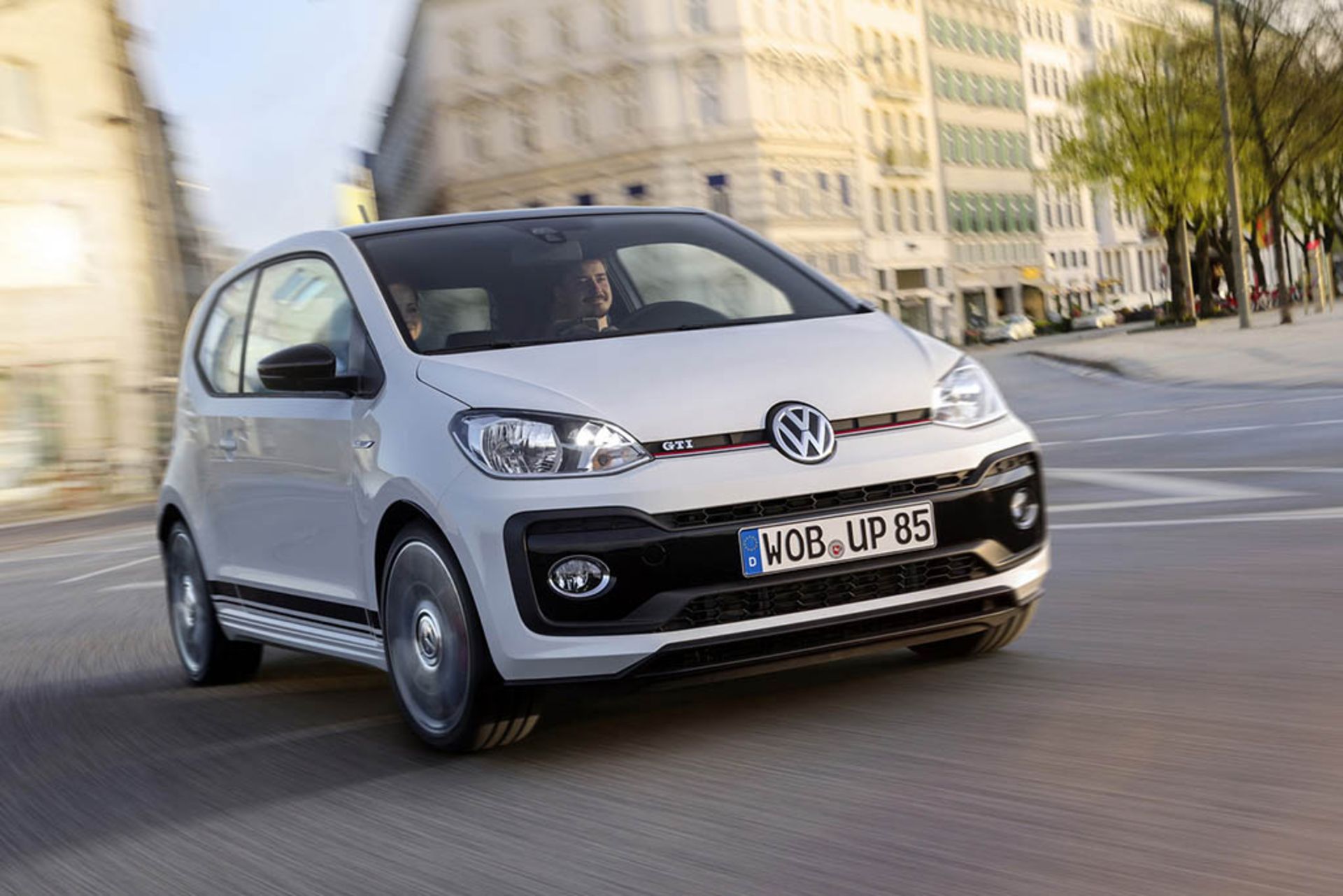 2018-vw-up-gti-2