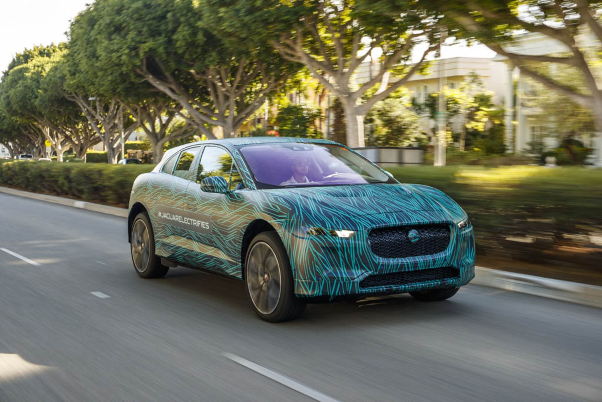 Jaguar_IPACE_01