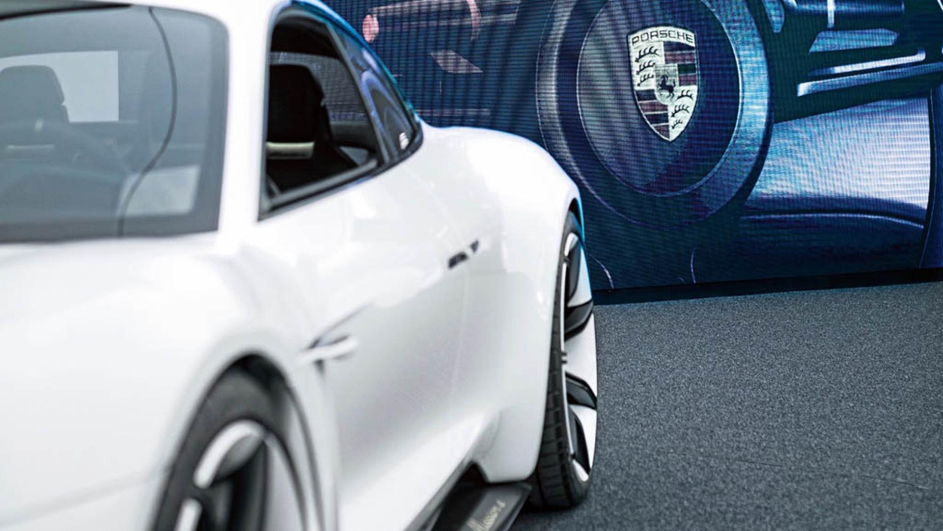 Porsche-Design-4