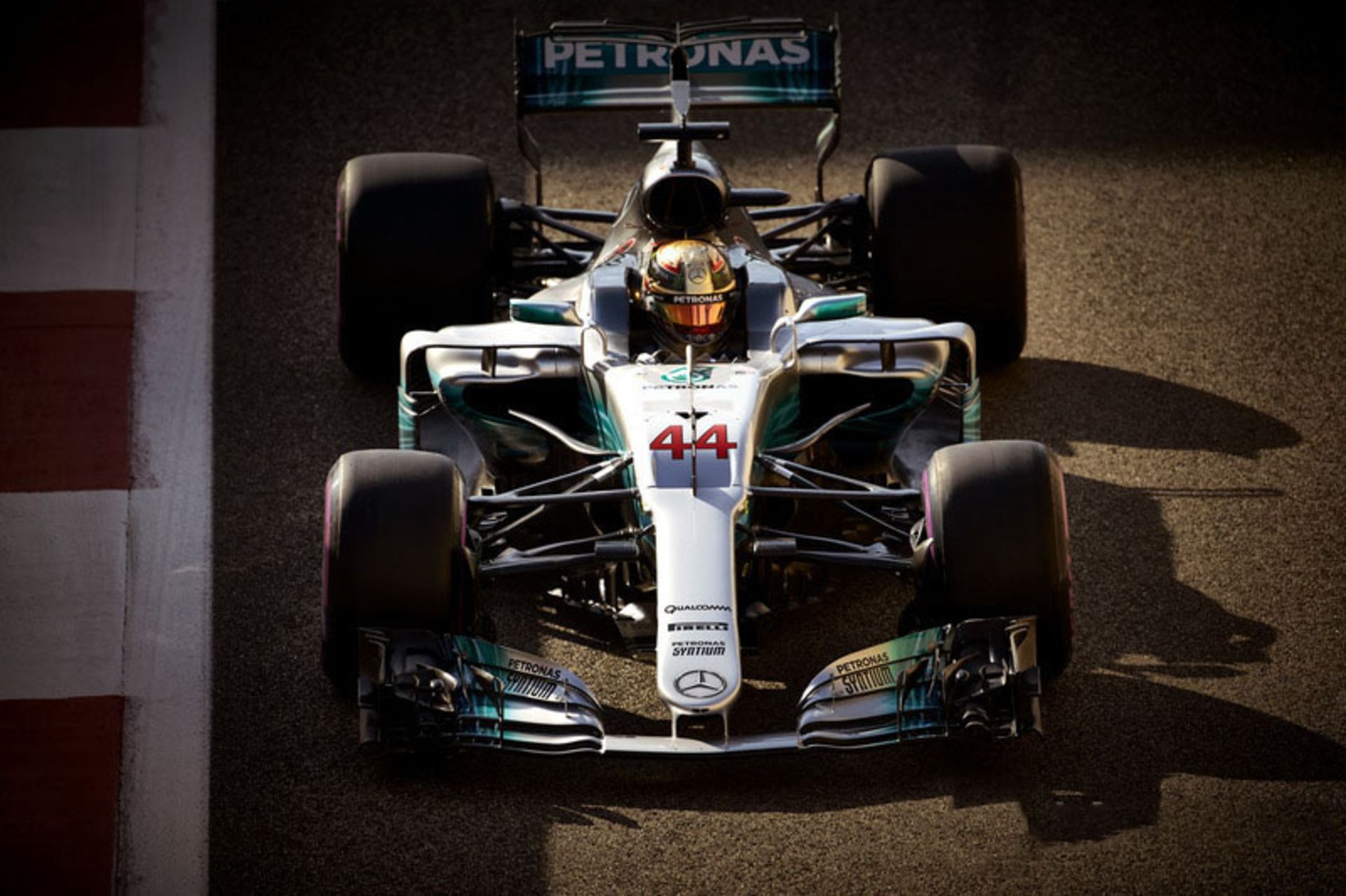f1-abu-dhabi-gp-2017-lewis-hamilton-mercedes-amg-f1-w08