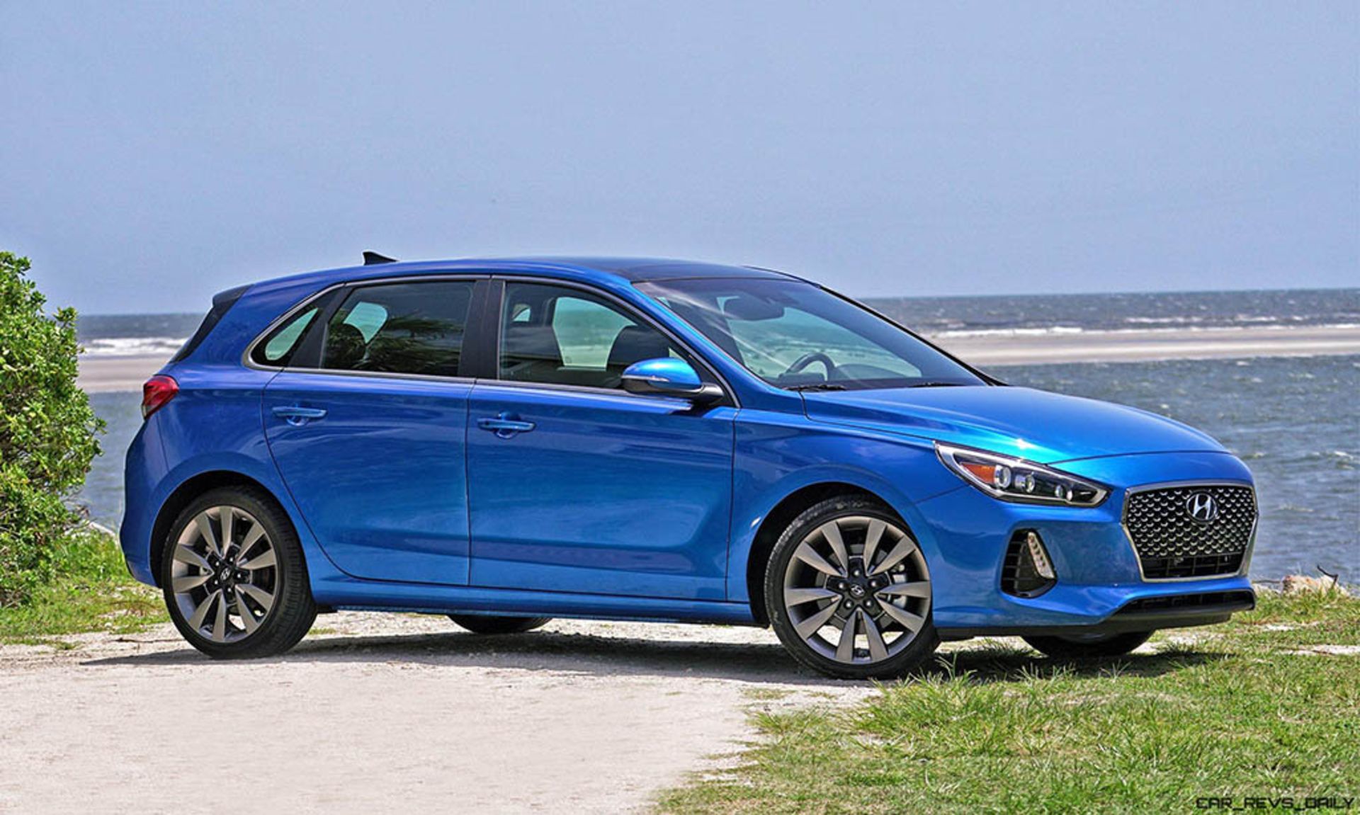 2018-Hyundai-Elantra-GT-Sport-36