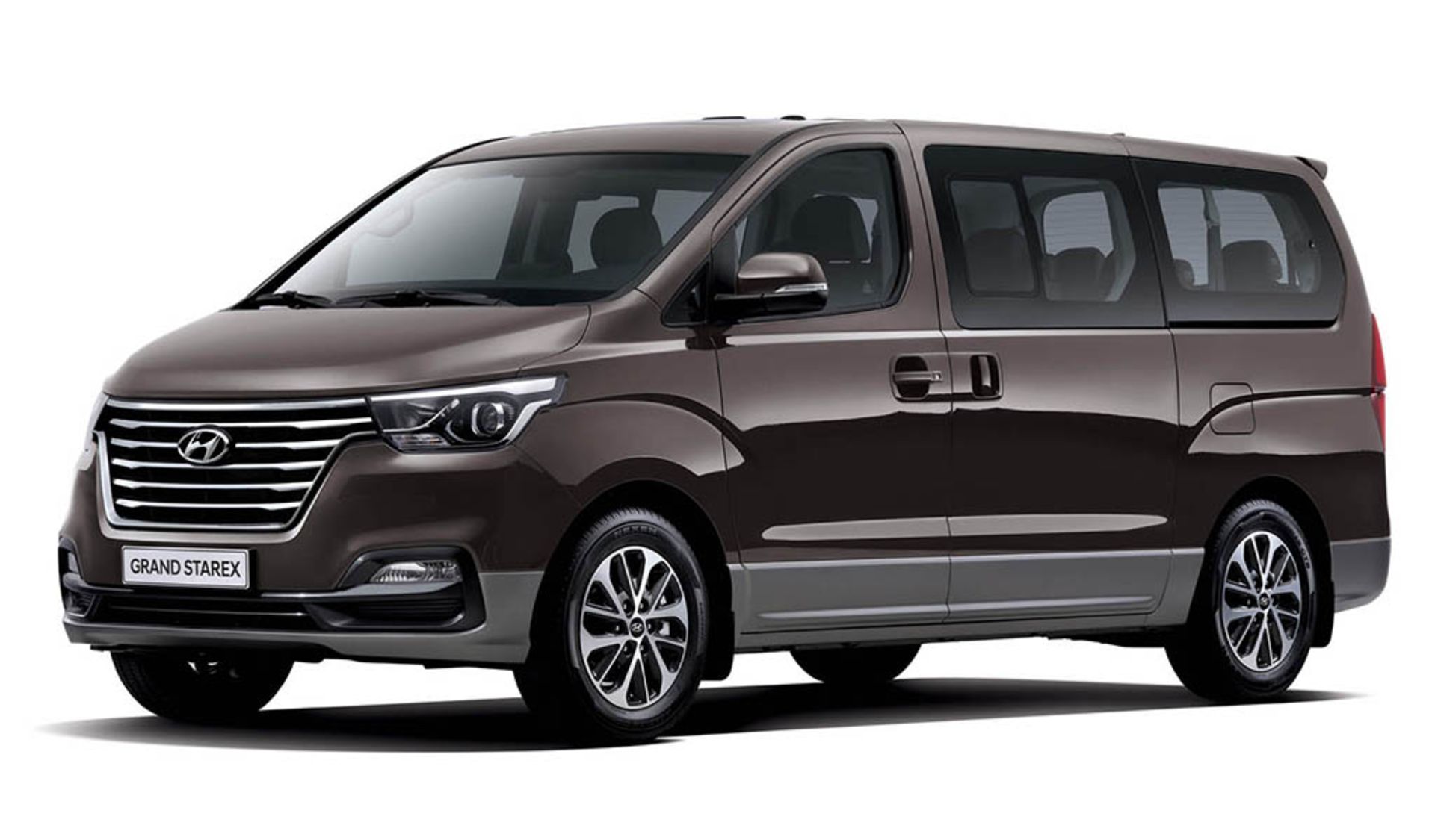 2018-hyundai-grand-starex-01