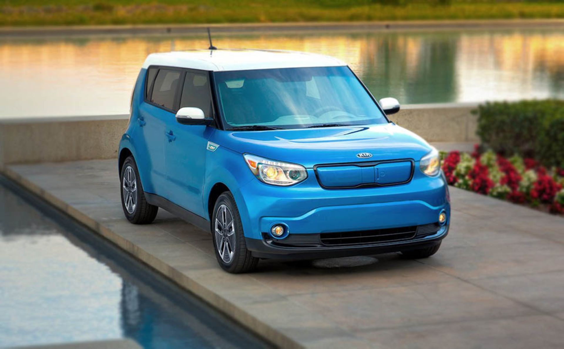 2018-kia-soul-ev-38
