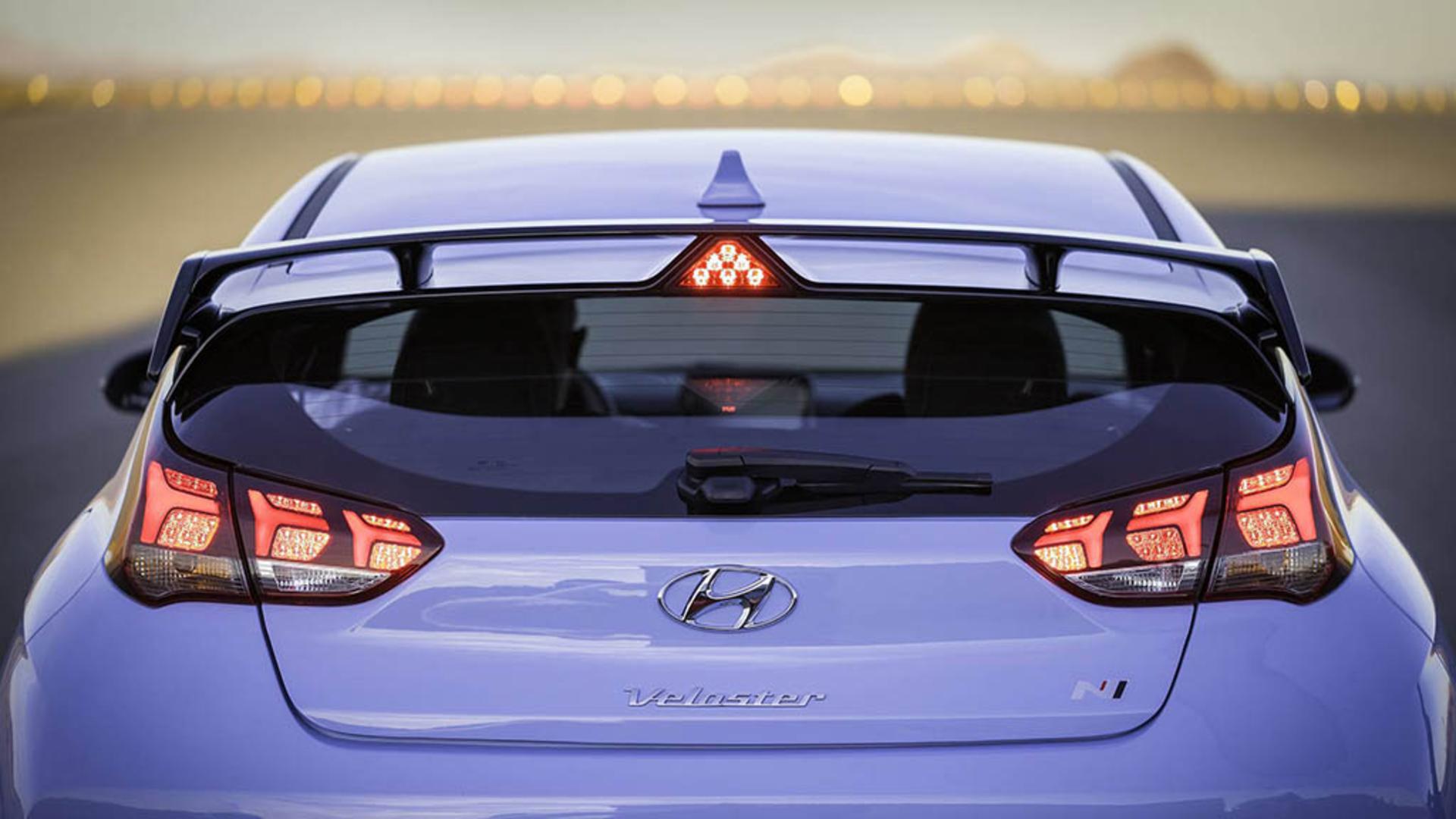 2019-hyundai-veloster-n 14