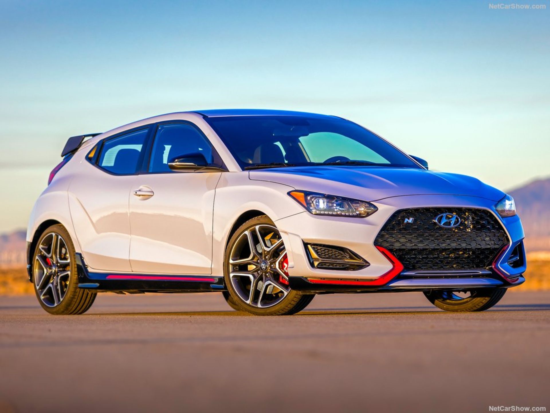 Hyundai-Veloster_N-2019-1024-02