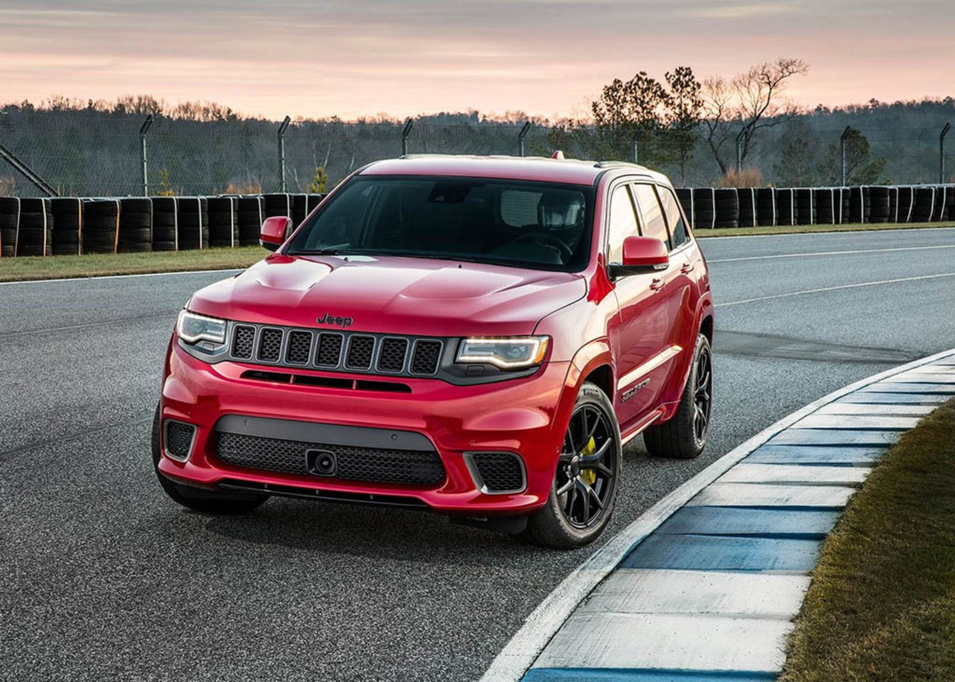 Jeep-Grand_Cherokee_Trackhawk-2018-1600-02