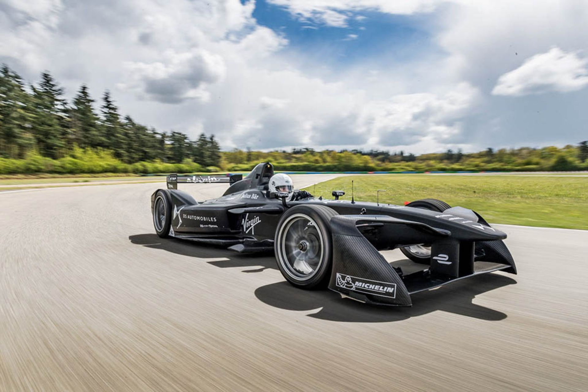 ds-formula-e-01