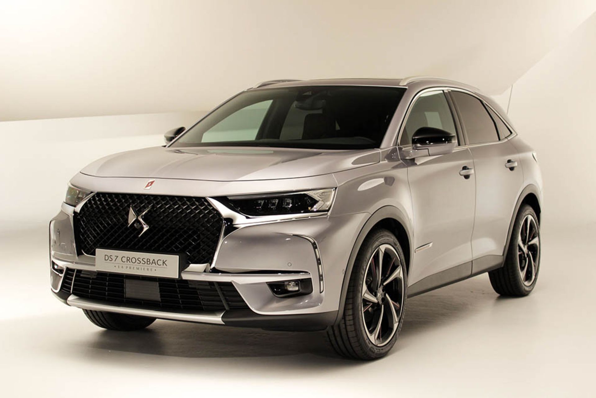 ds7-crossback-2018