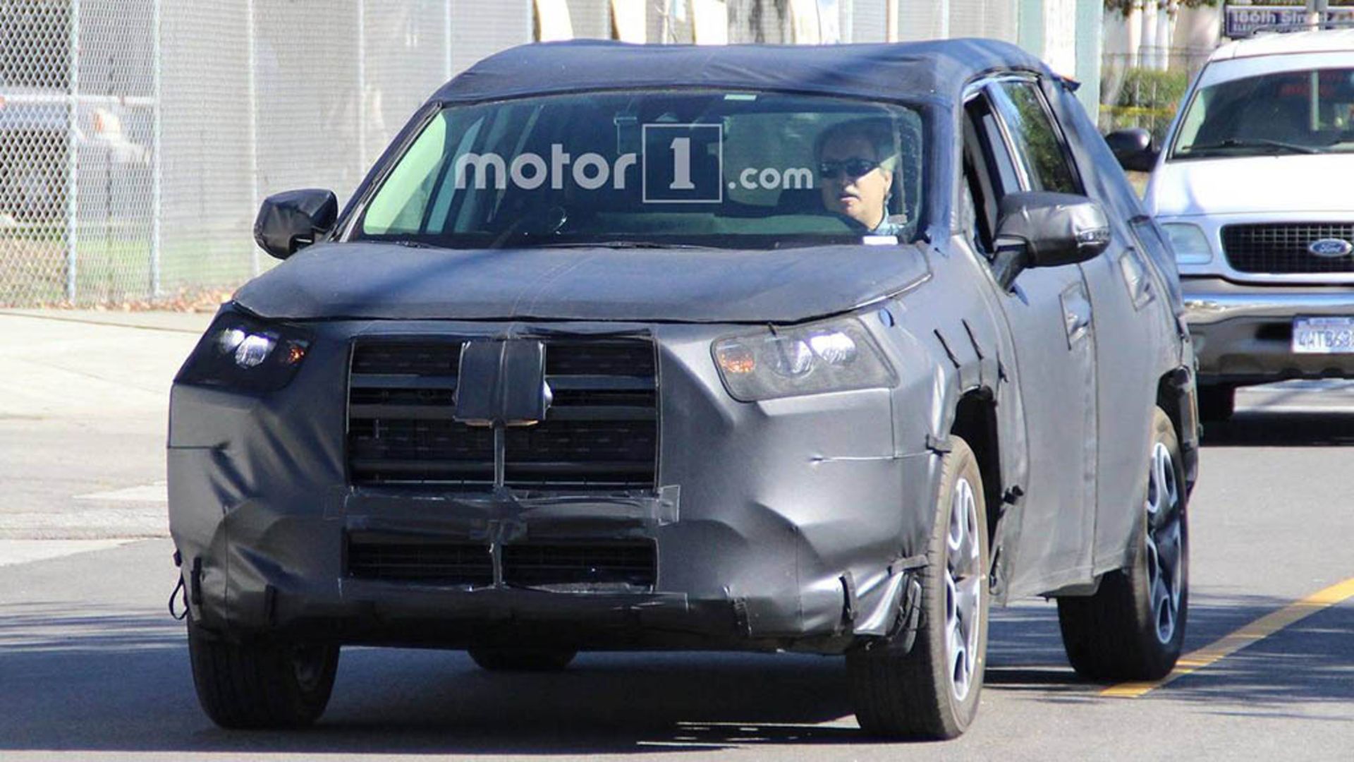 next-gen-toyota-rav4-spy-shots