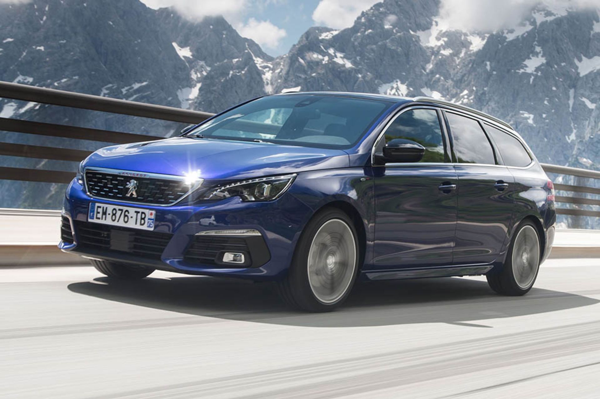 peugeot_308sw_01