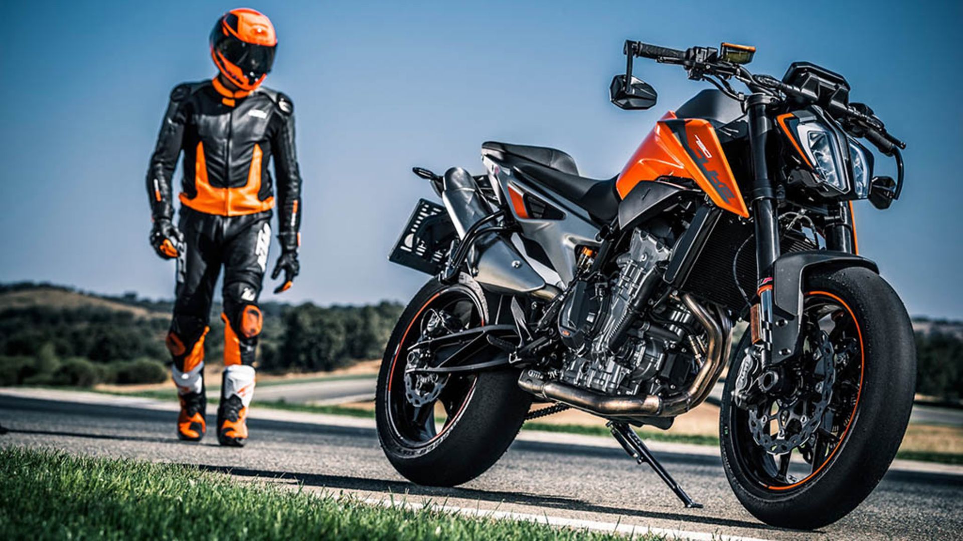 2018-KTM-790-Duke