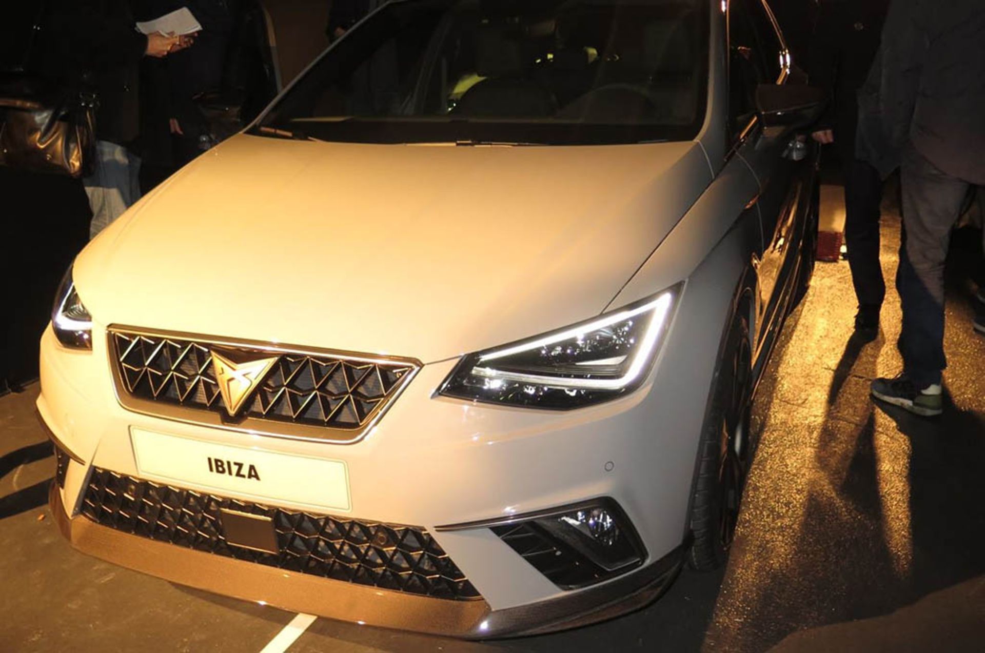 2019-seat-ibiza-cupra-6-1