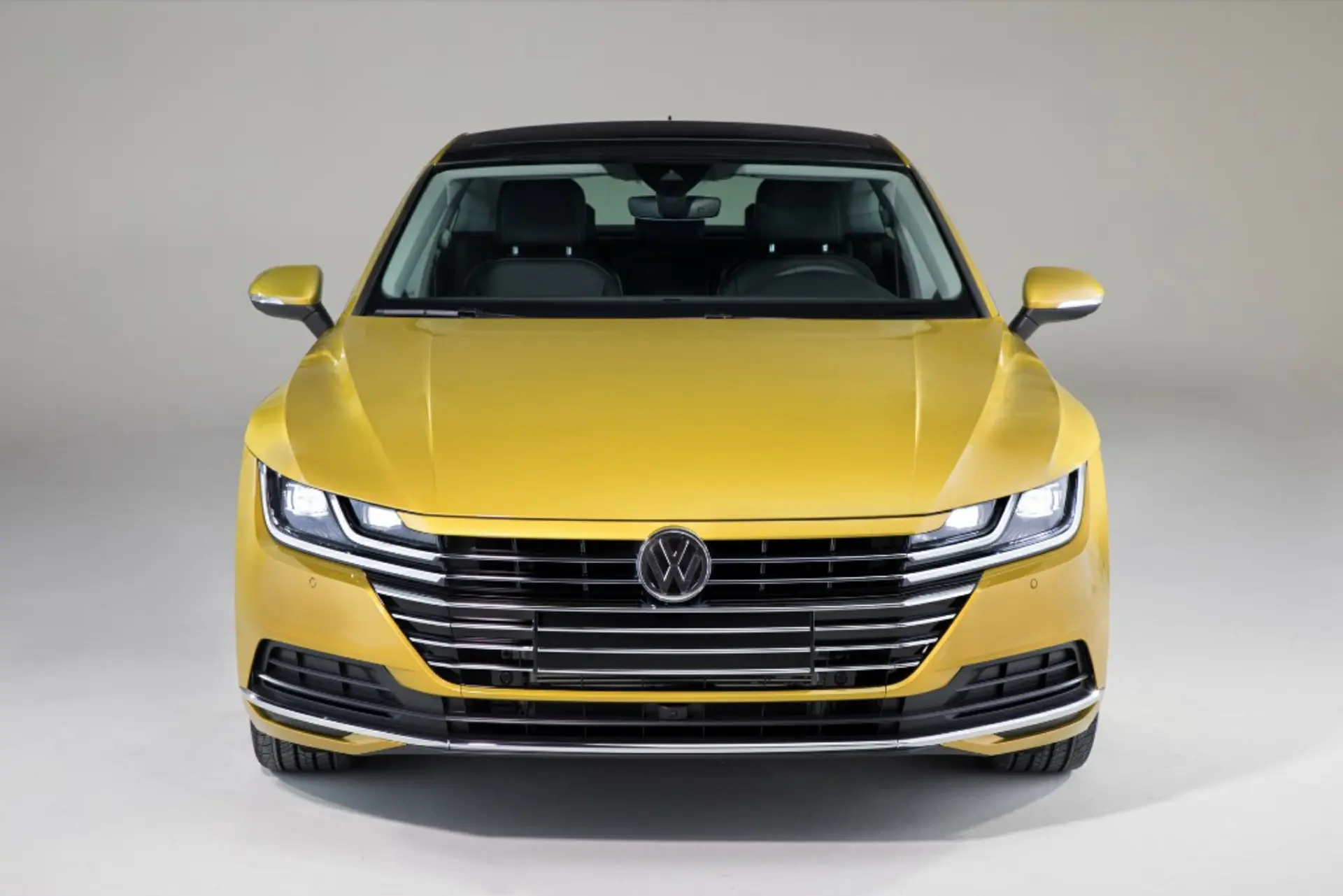 vw-arteon-makes-us-debut-chicago-2