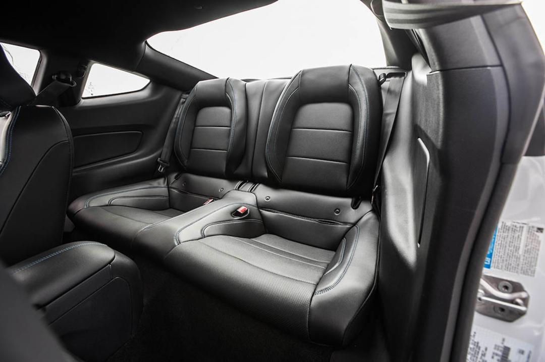 18 - 2018-Ford-Mustang-EcoBoost-rear-interior-seats