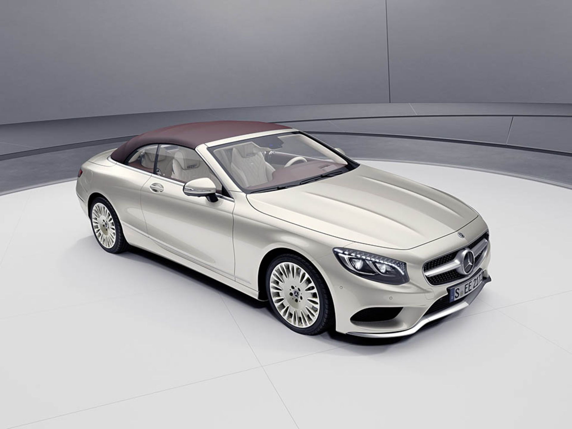 Neue Sondermodelle des S-Klasse Coupés und Cabriolets: Traumwagen im Doppelpack